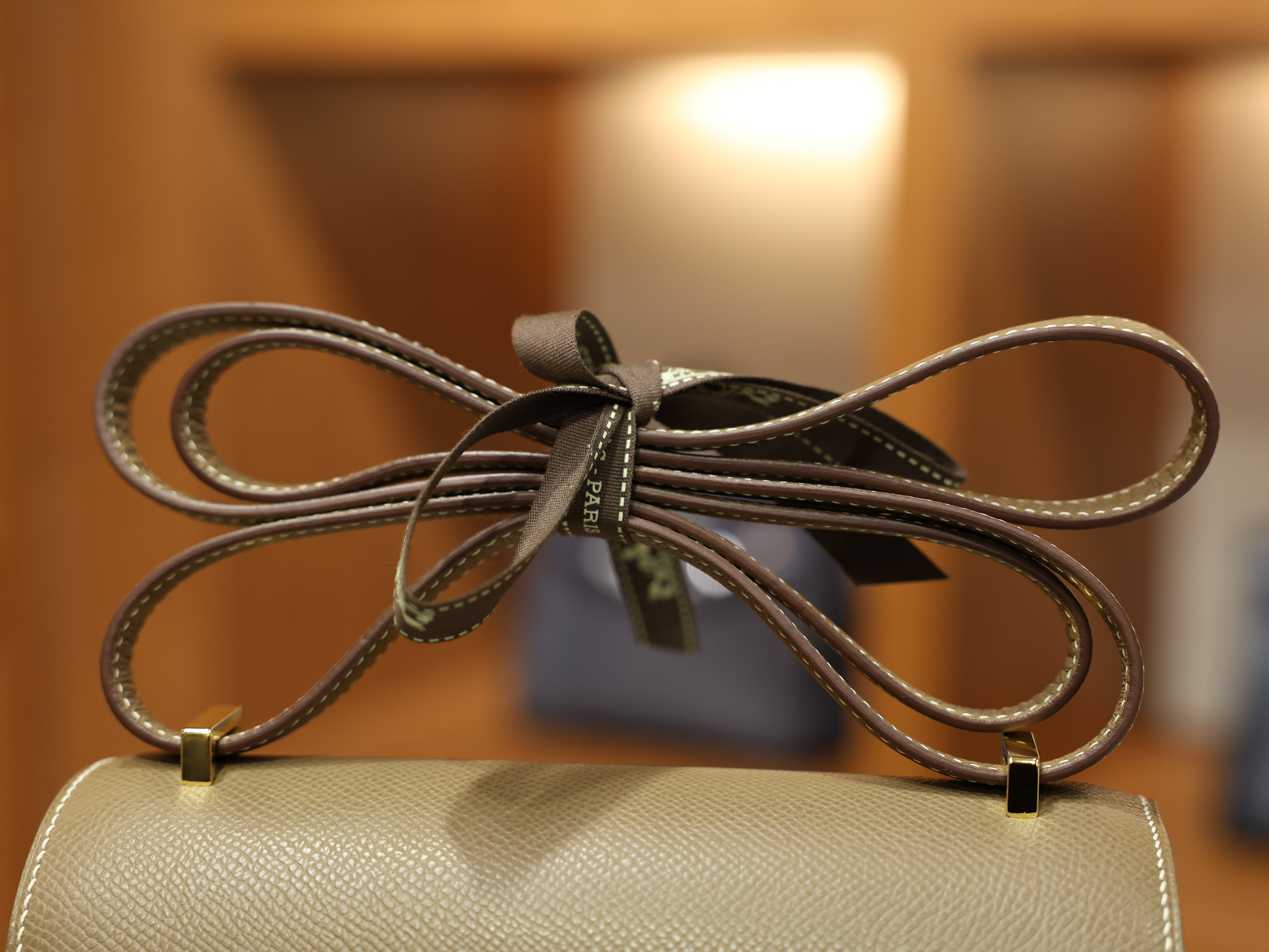 콘스탄스 18 앱송 에토프 금장