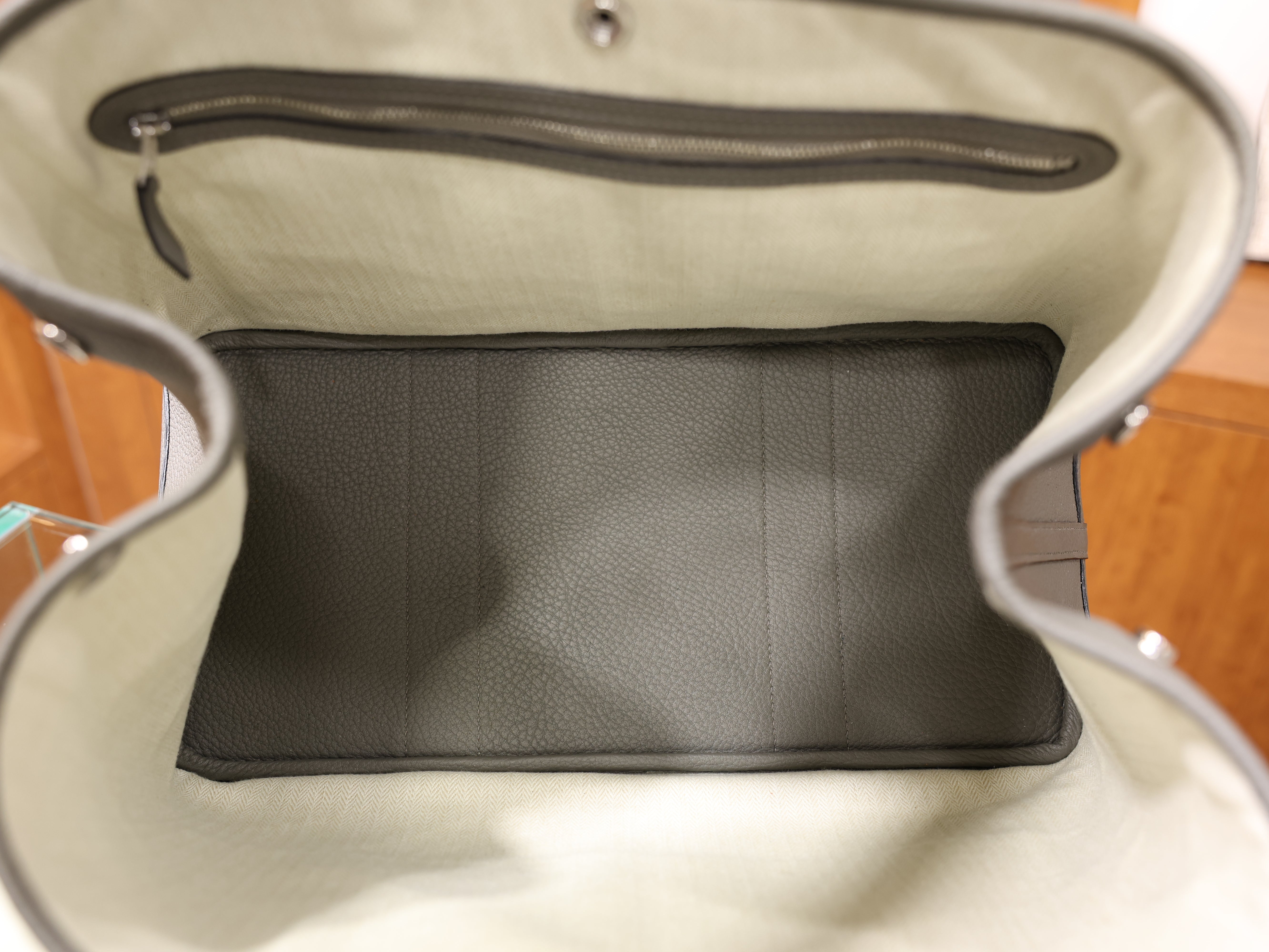 가든파티 36 네곤다 그리스 메이어