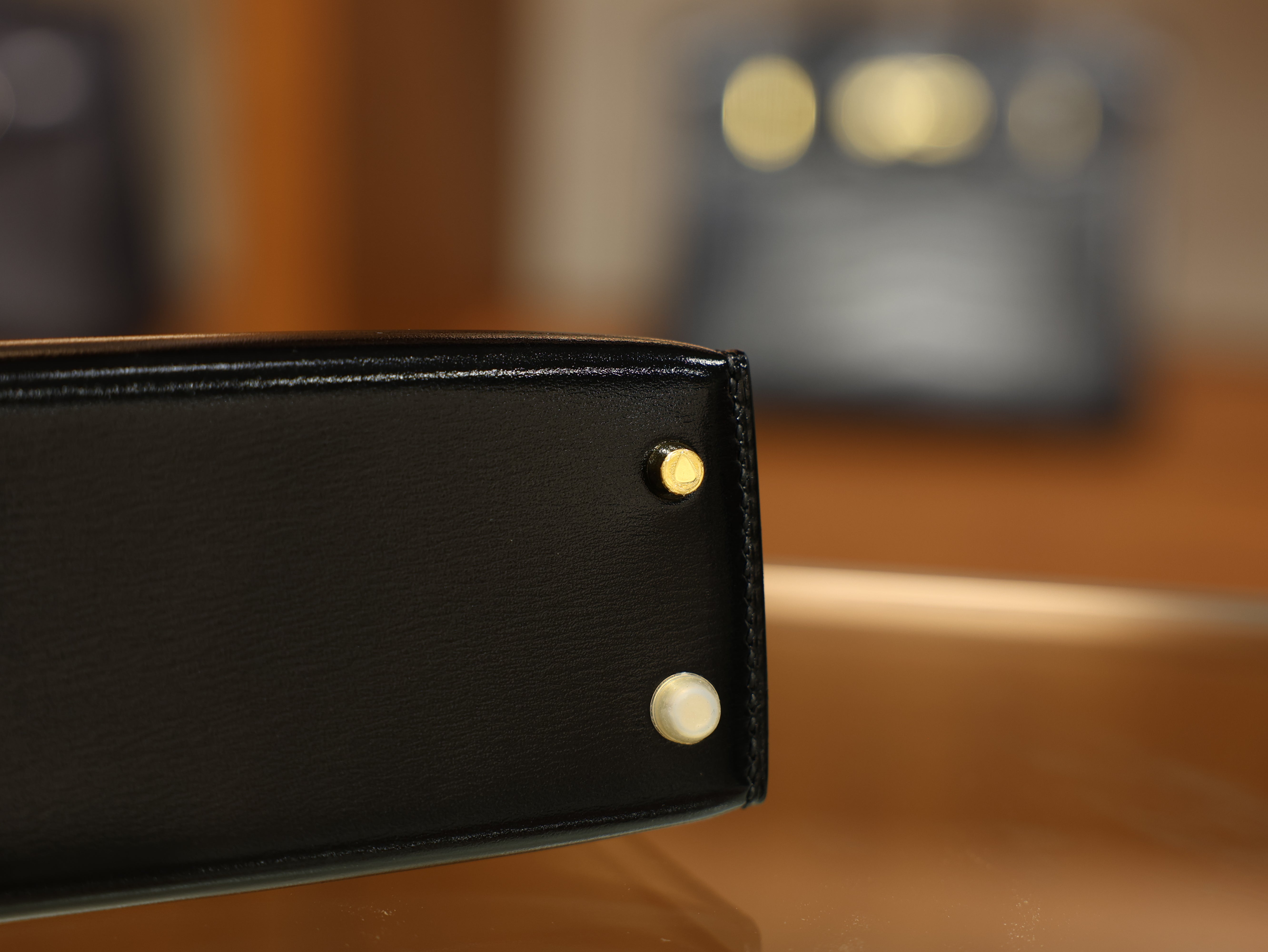 미니 켈리 복스 블랙 금장