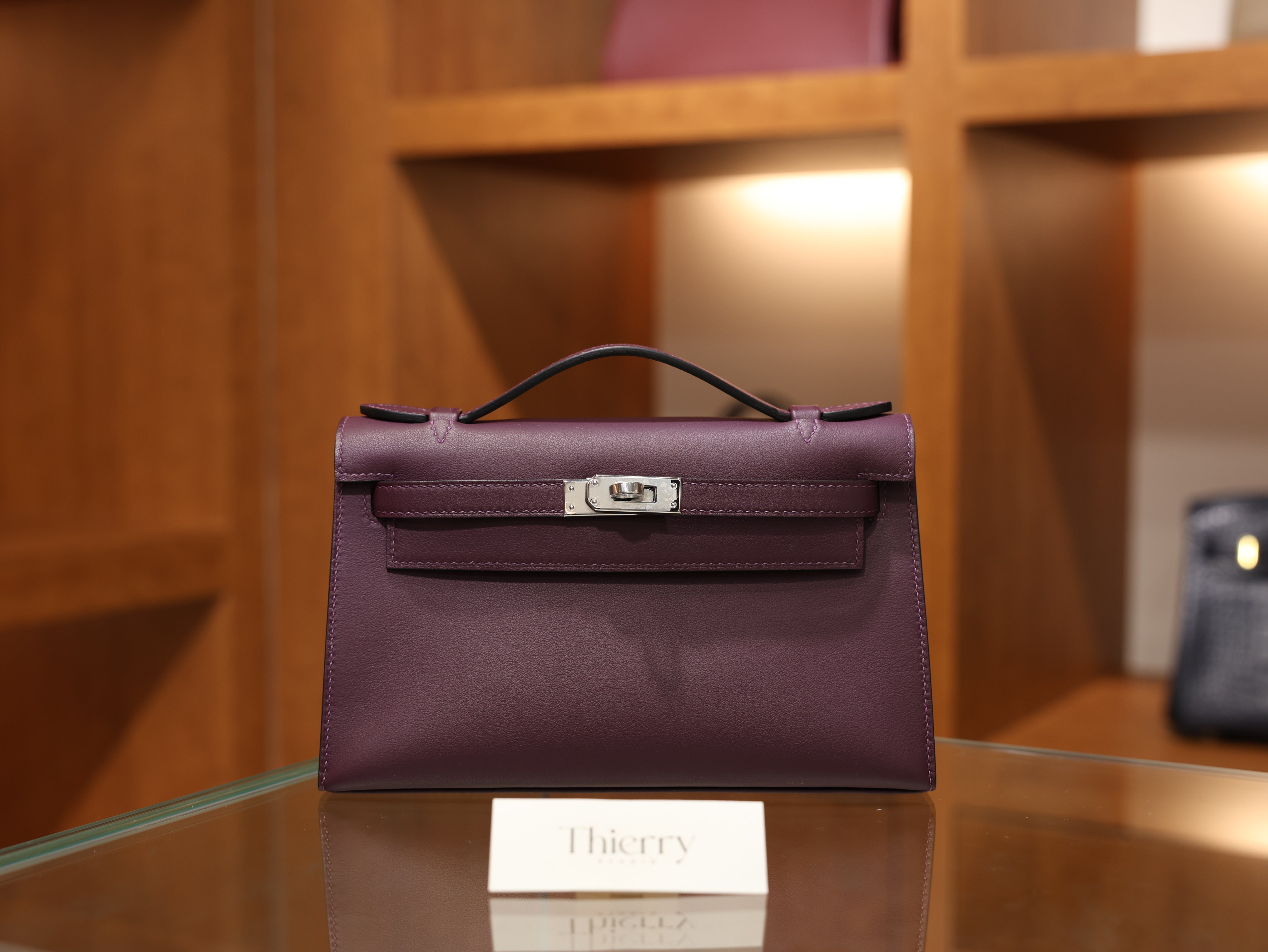 켈리 포쉐트 스위프트 카시스 은장