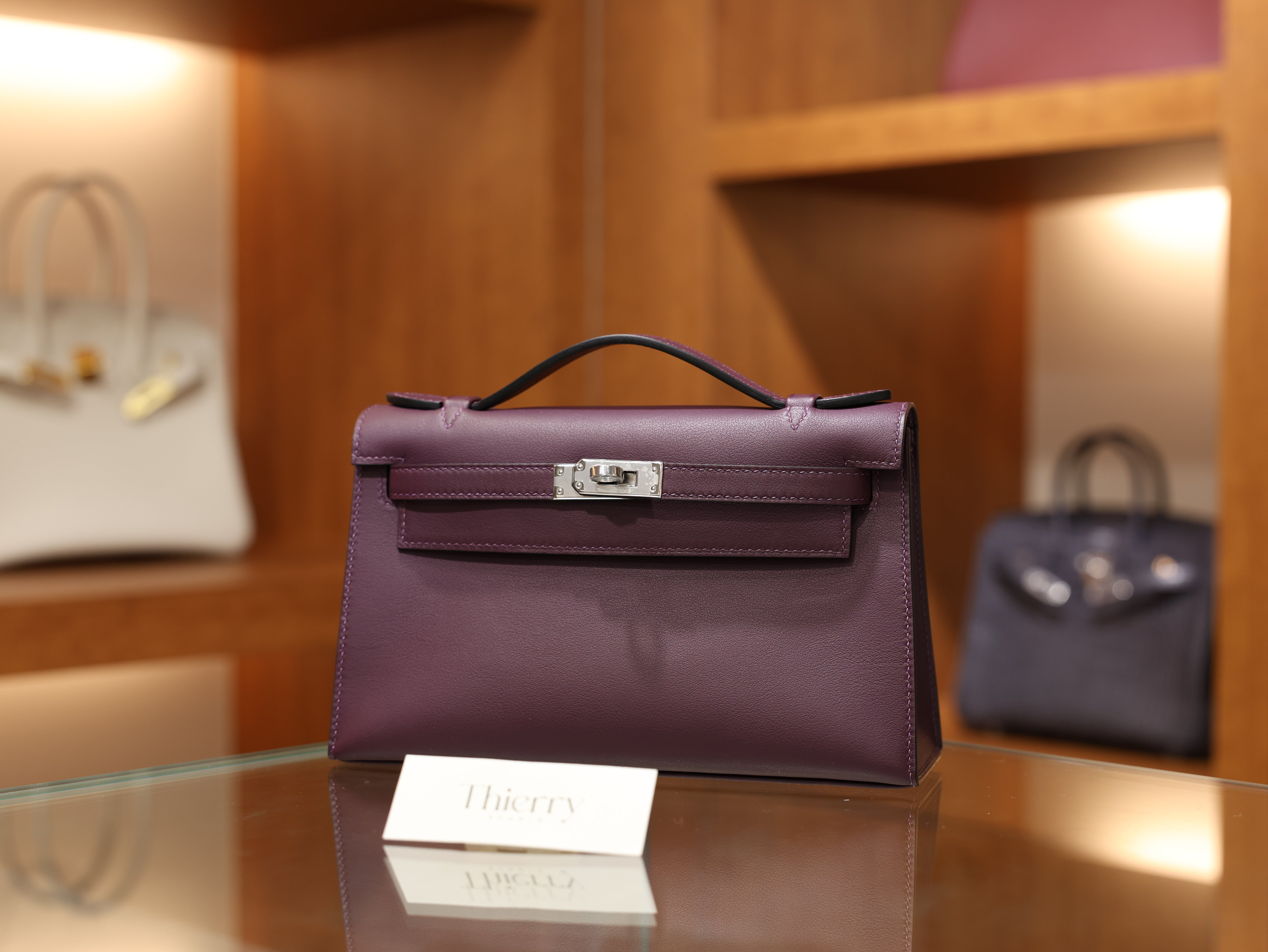 켈리 포쉐트 스위프트 카시스 은장