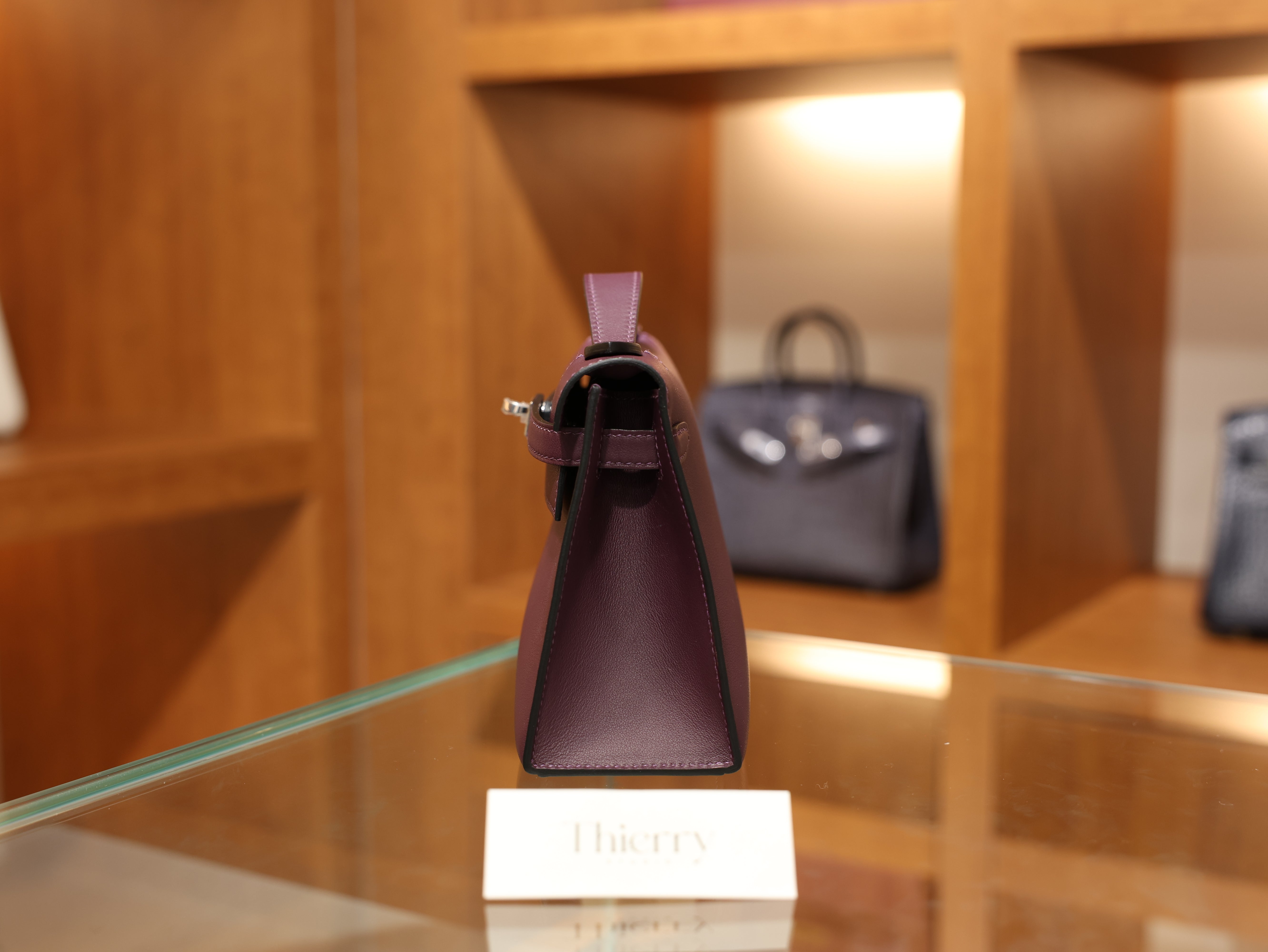 켈리 포쉐트 스위프트 카시스 은장