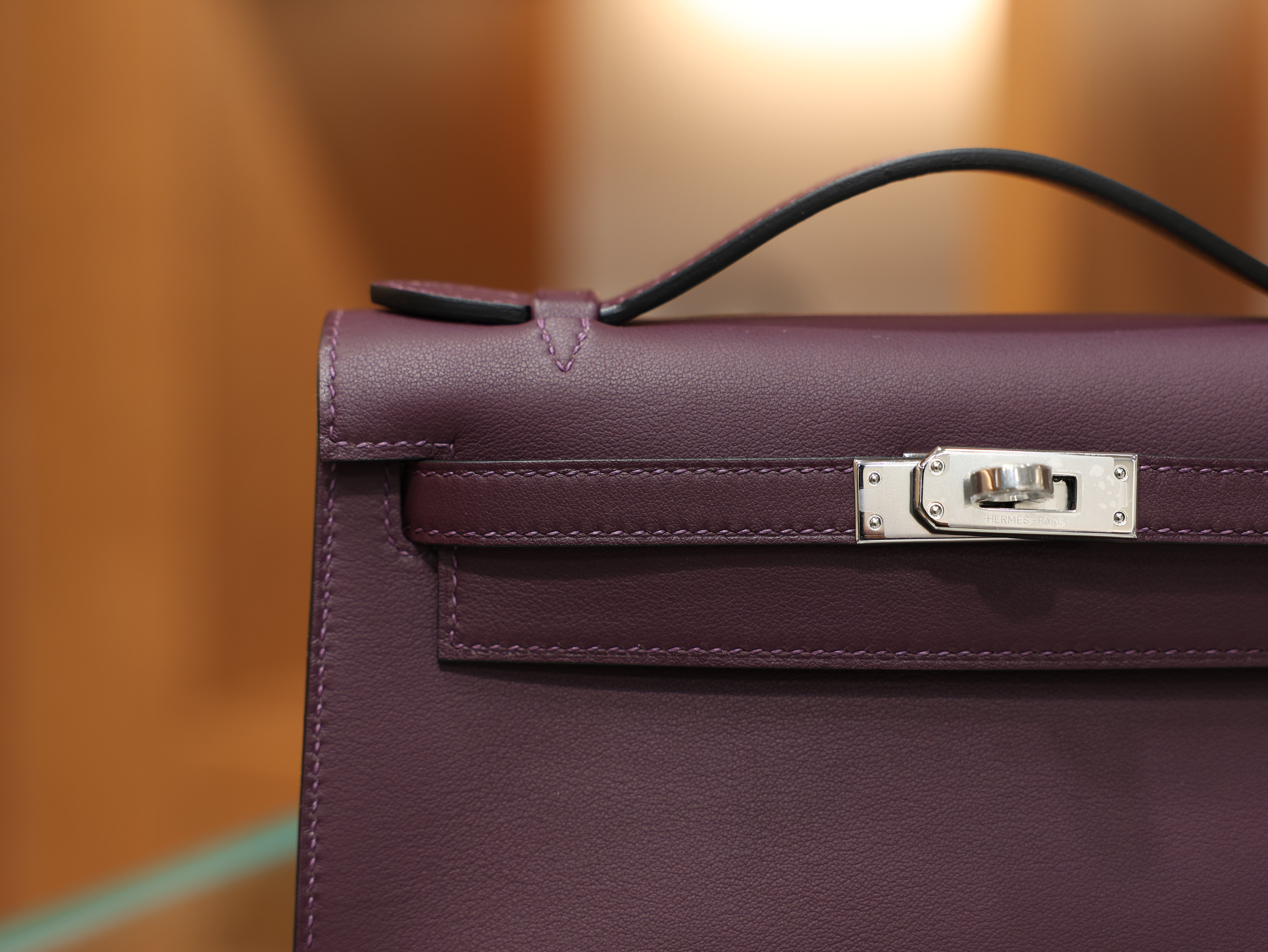 켈리 포쉐트 스위프트 카시스 은장