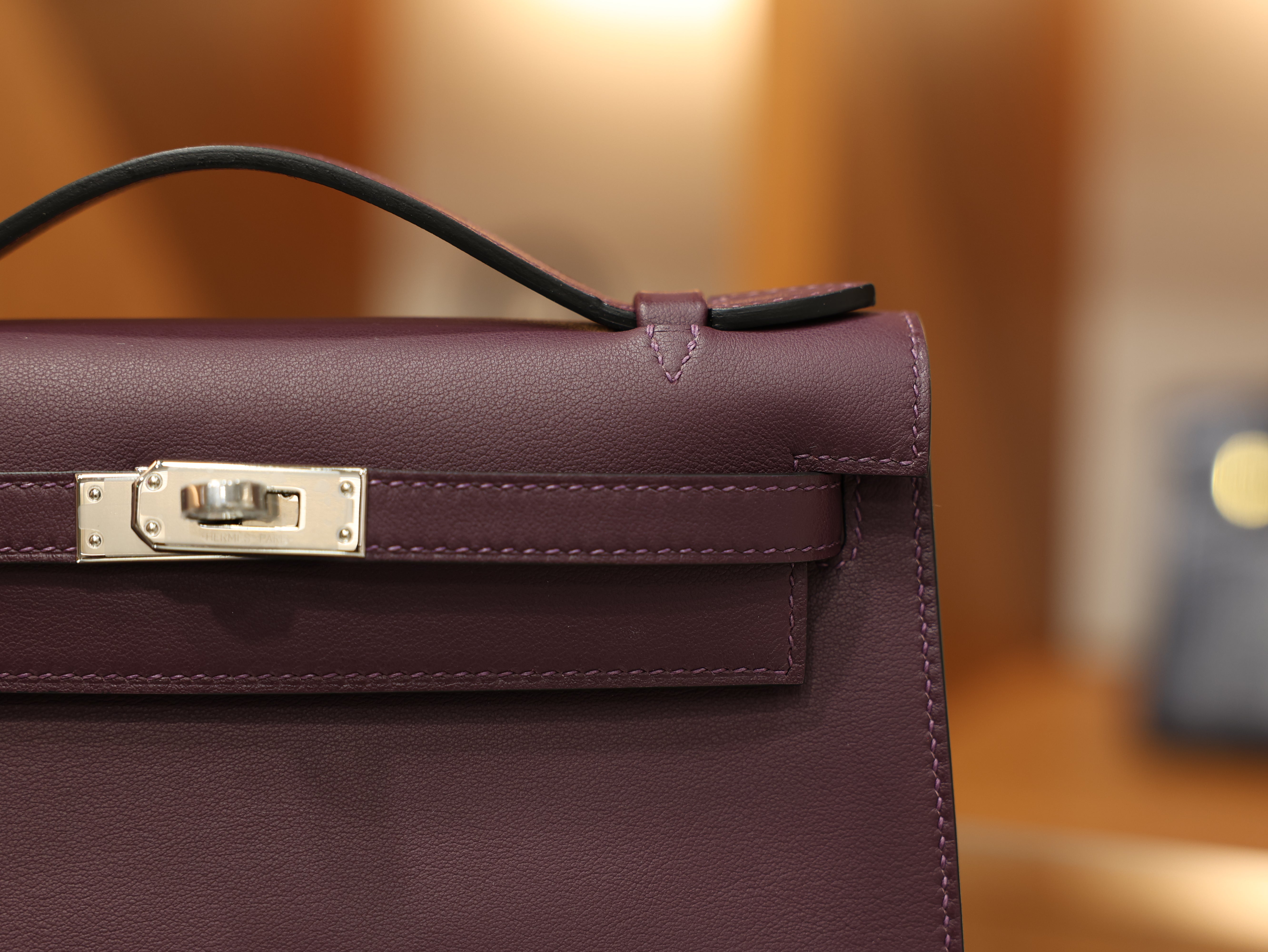 켈리 포쉐트 스위프트 카시스 은장