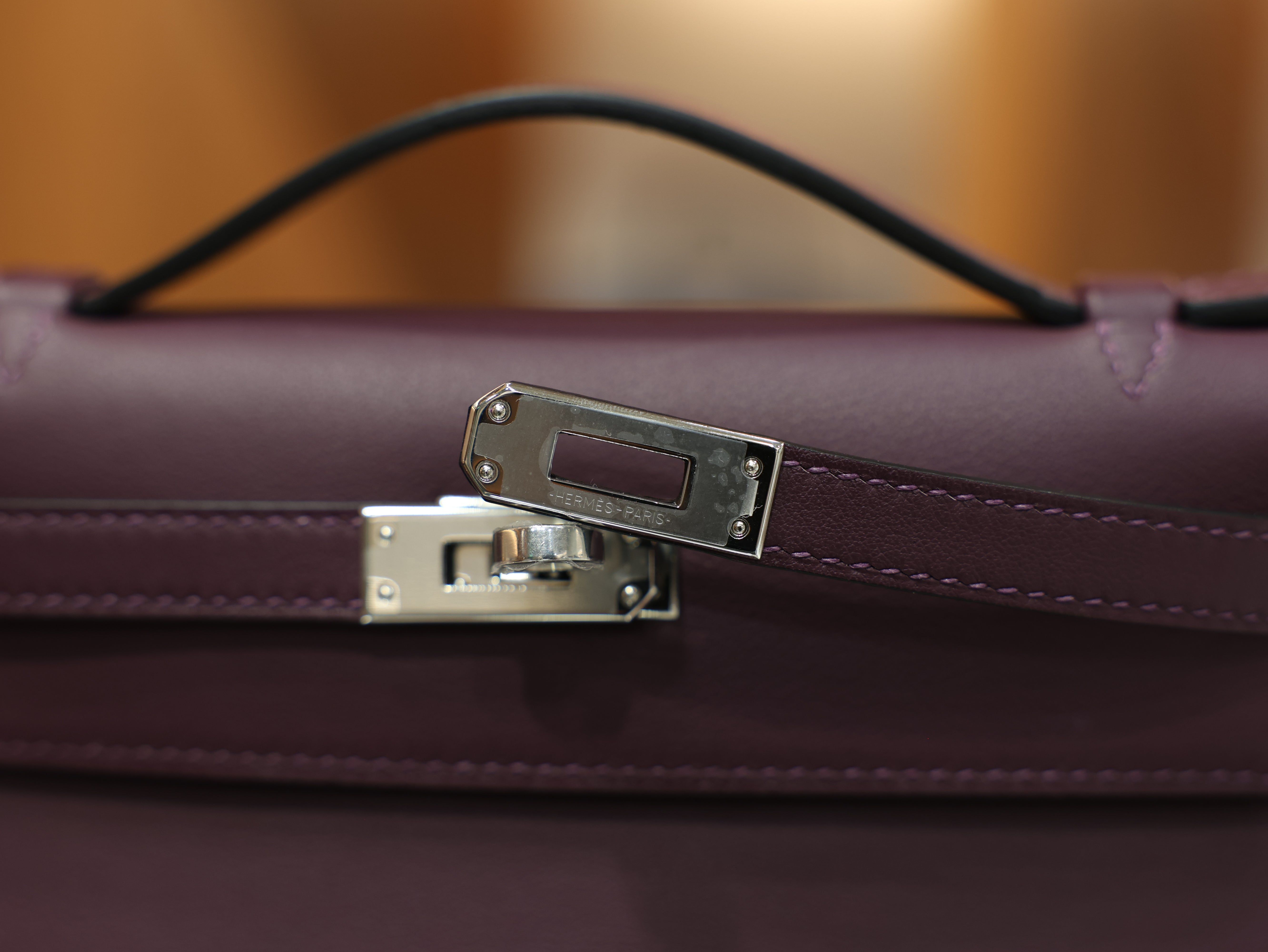 켈리 포쉐트 스위프트 카시스 은장