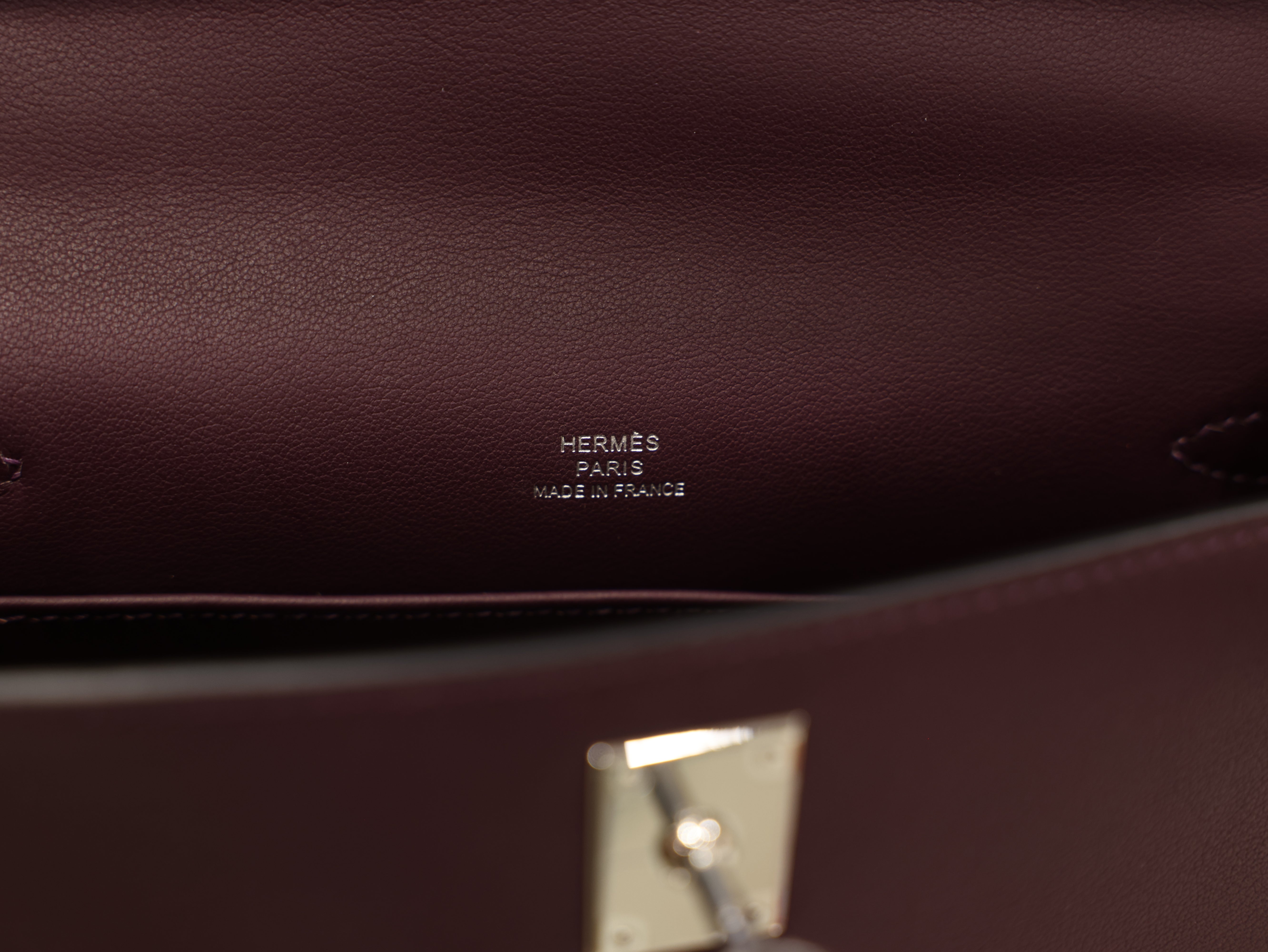 켈리 포쉐트 스위프트 카시스 은장