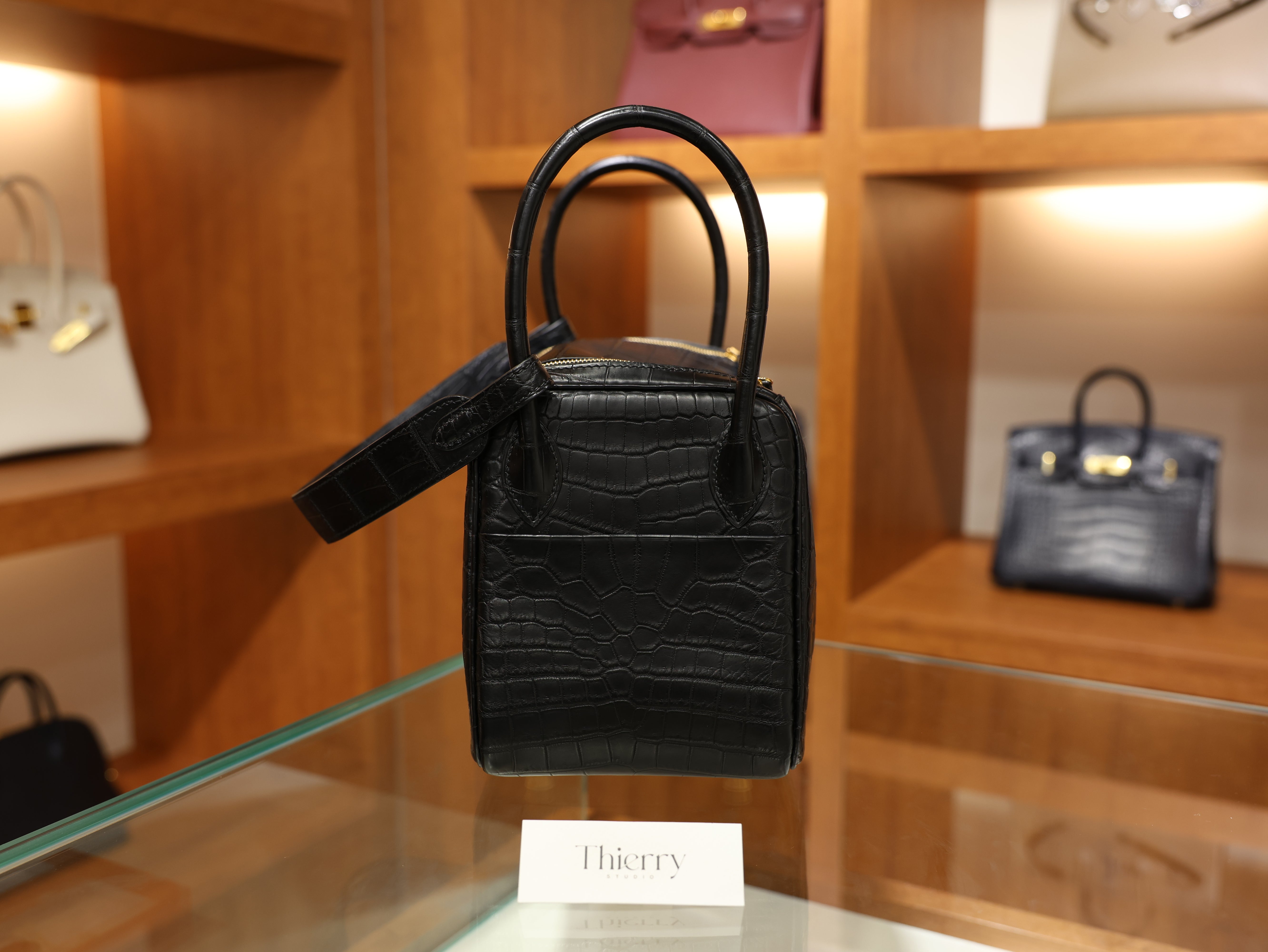 린디 26 매트 닐로티쿠스 블랙 금장