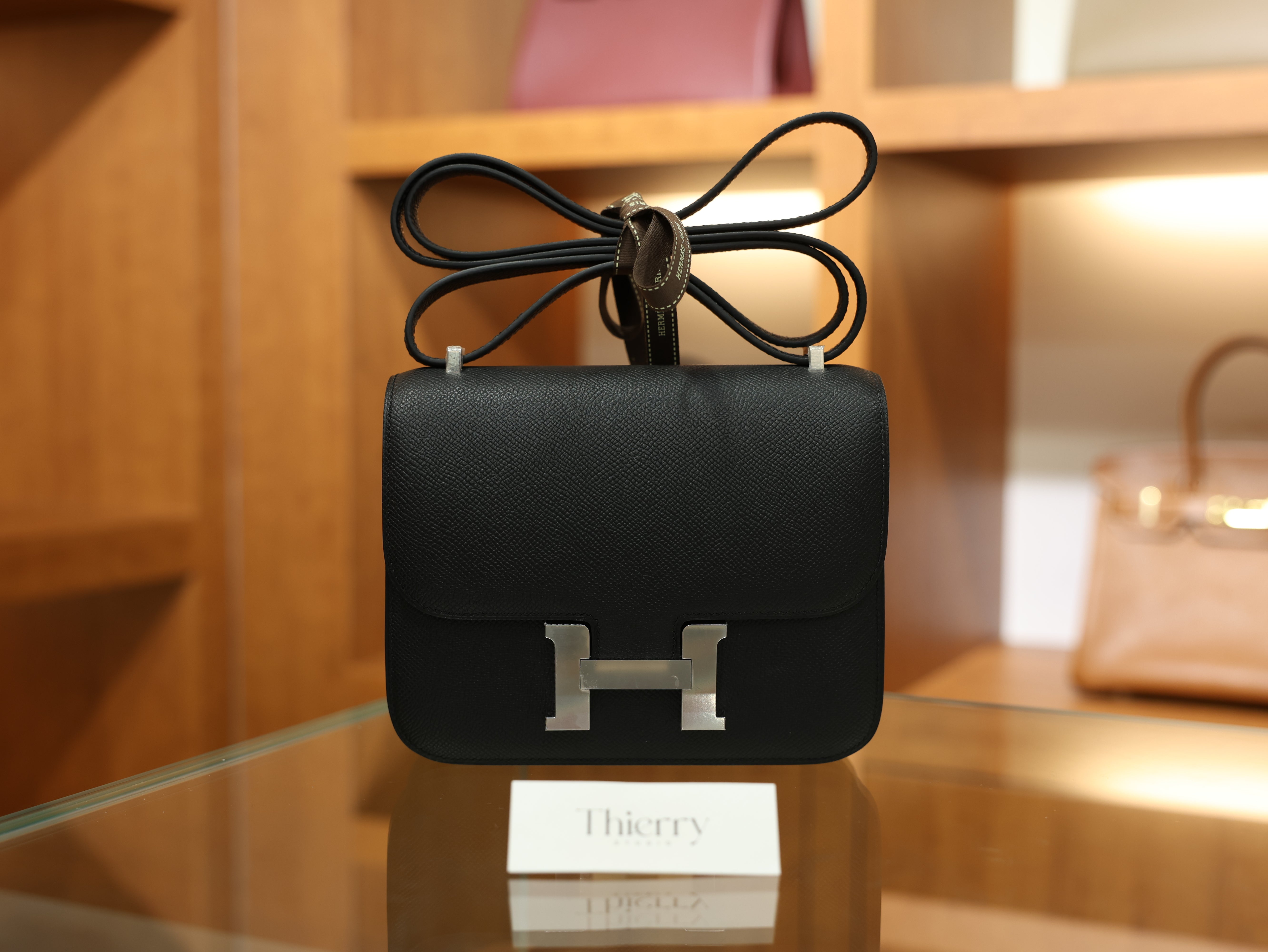 콘스탄스 18 앱송 블랙 은장