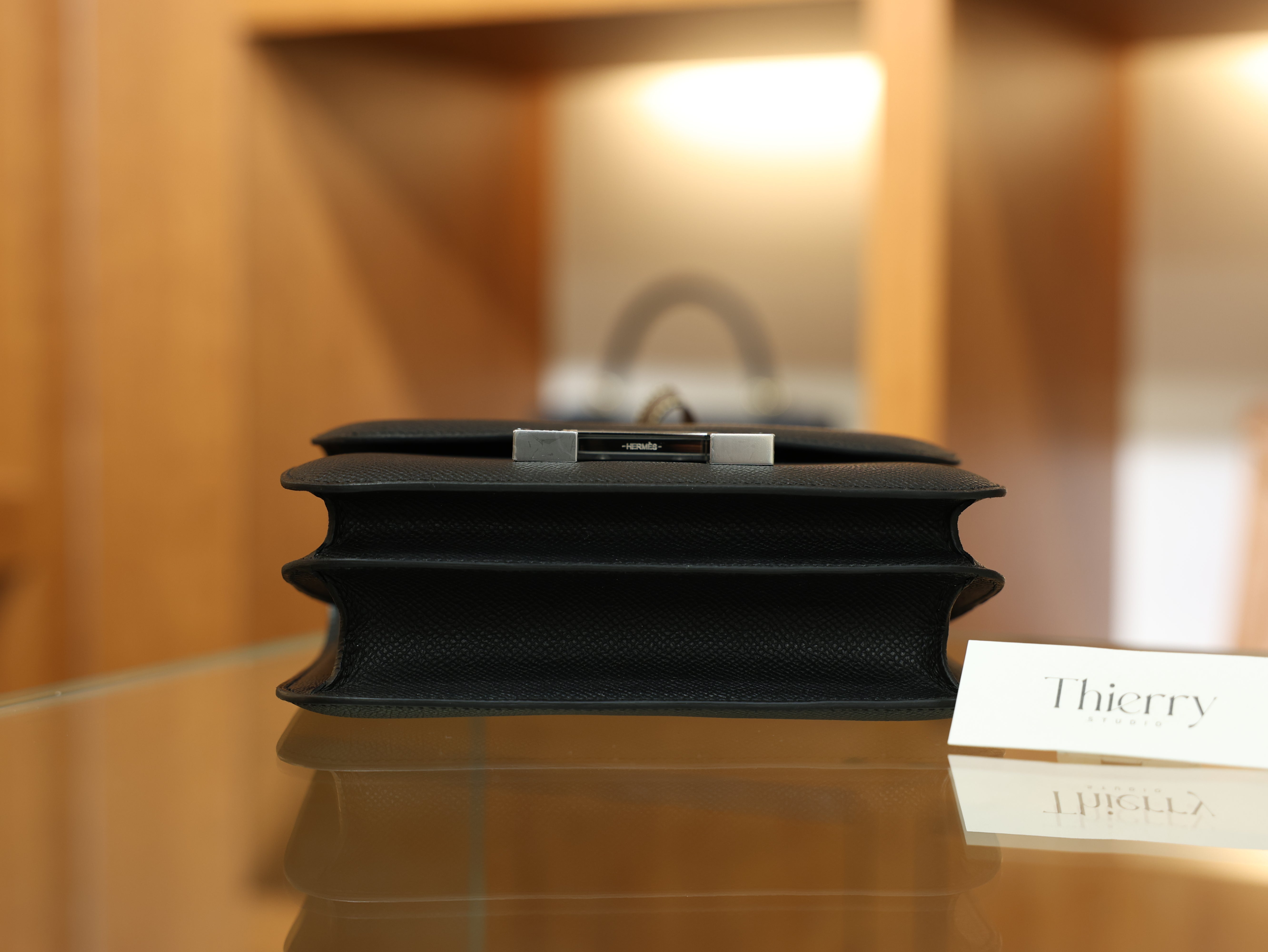 콘스탄스 18 앱송 블랙 은장