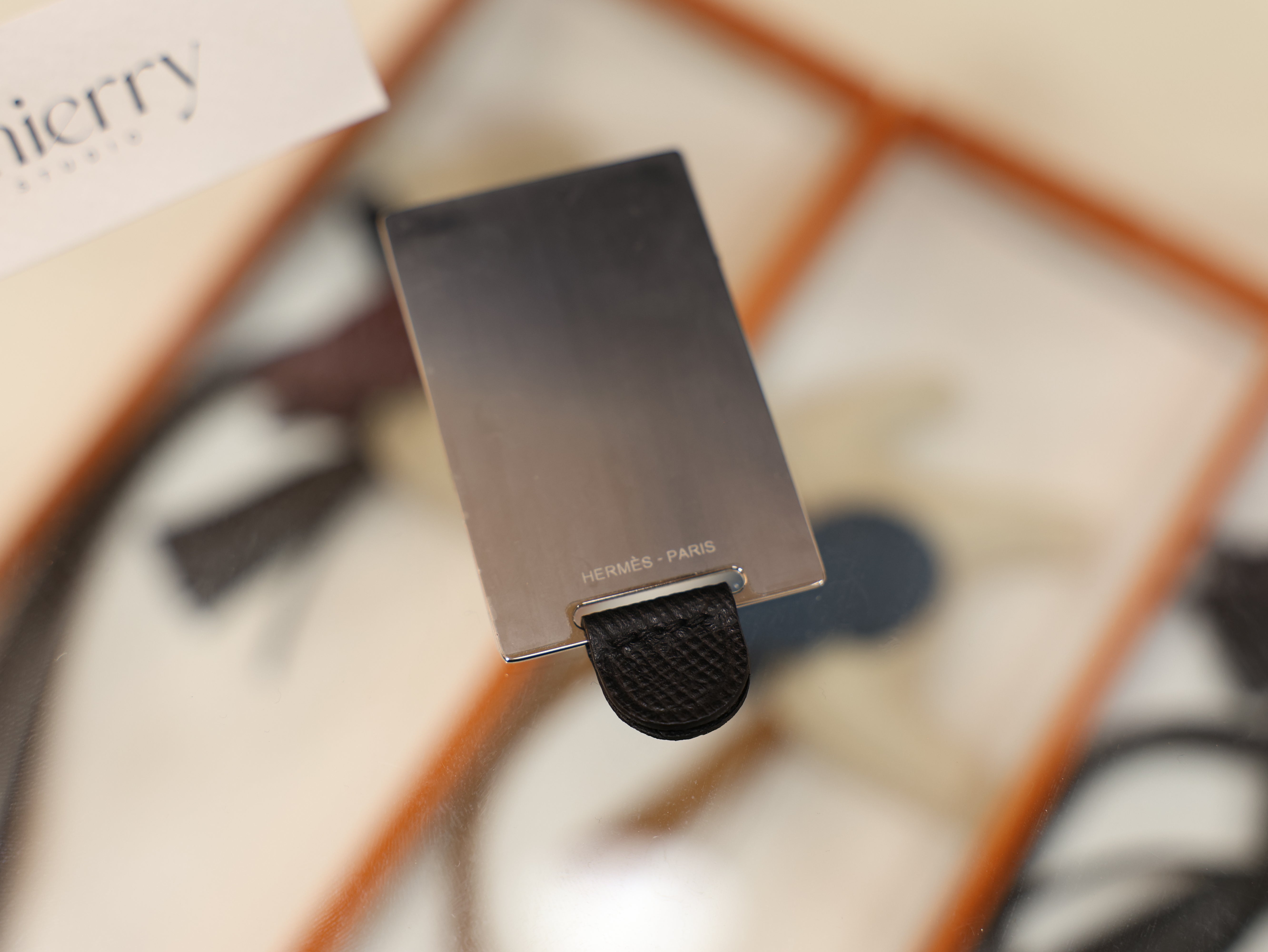 콘스탄스 18 앱송 블랙 은장