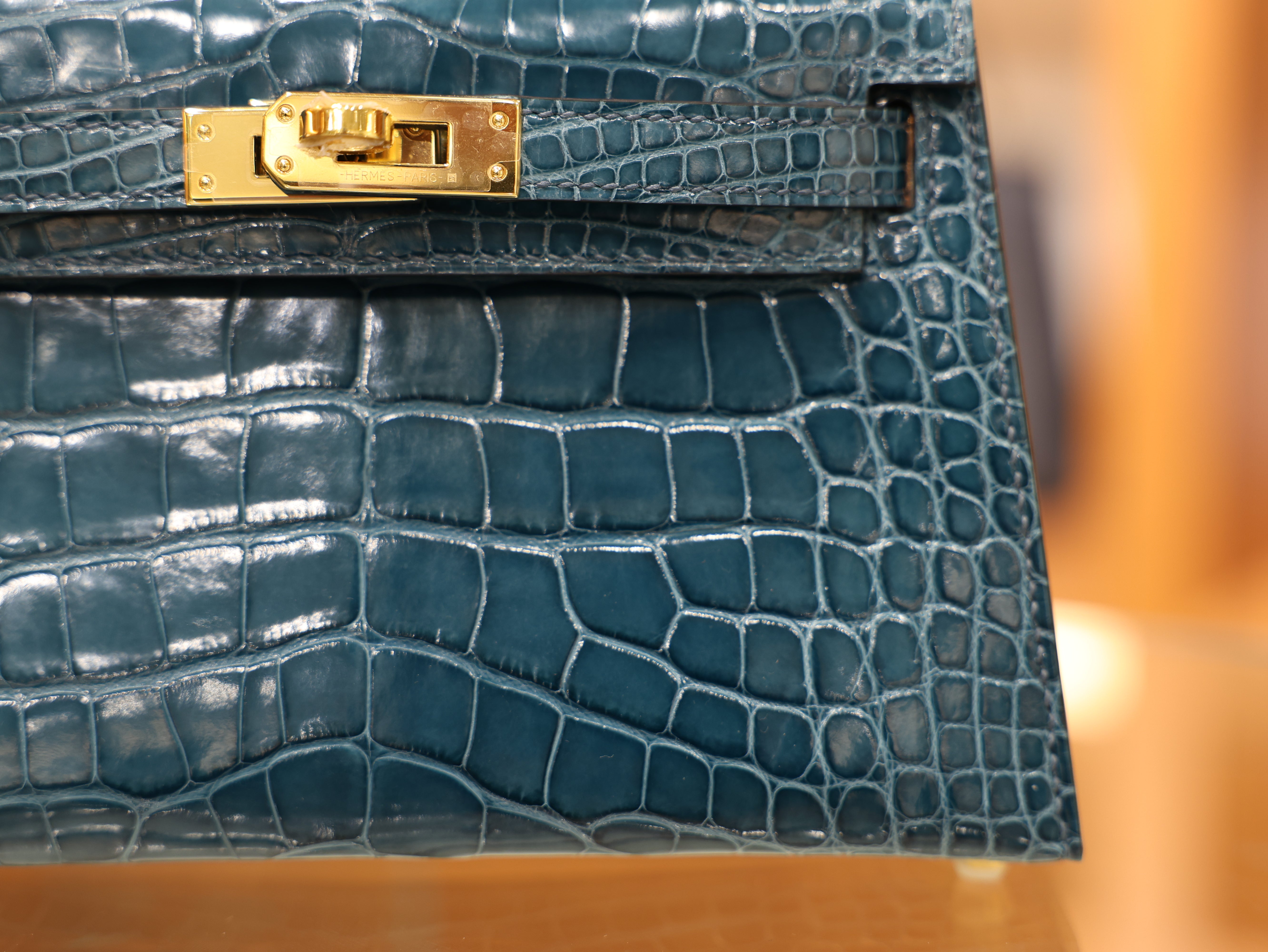 미니 켈리 샤이니 엘리게이터 베르트 보스포어 금장