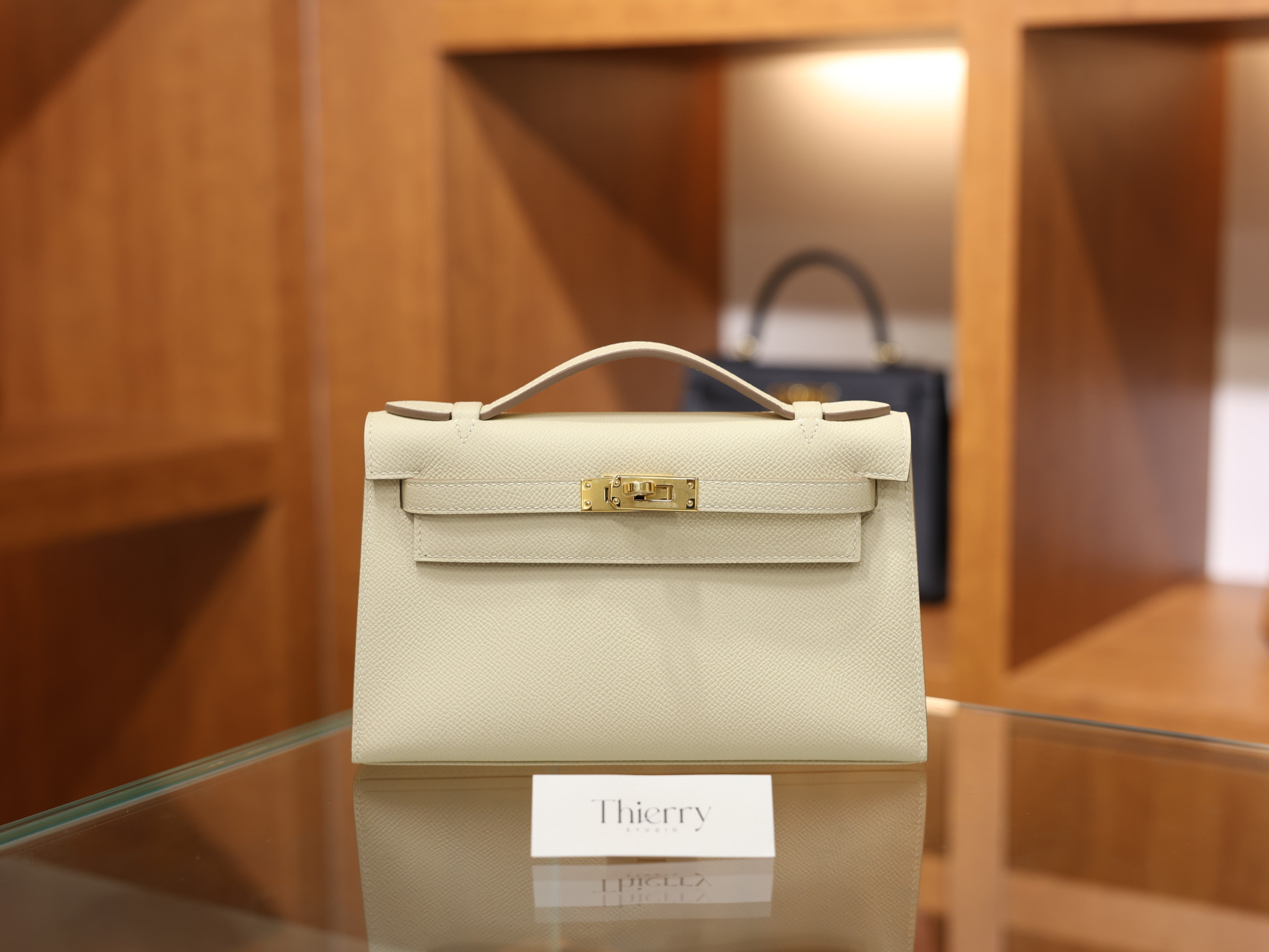 켈리 포쉐트 앱송 끄레 금장