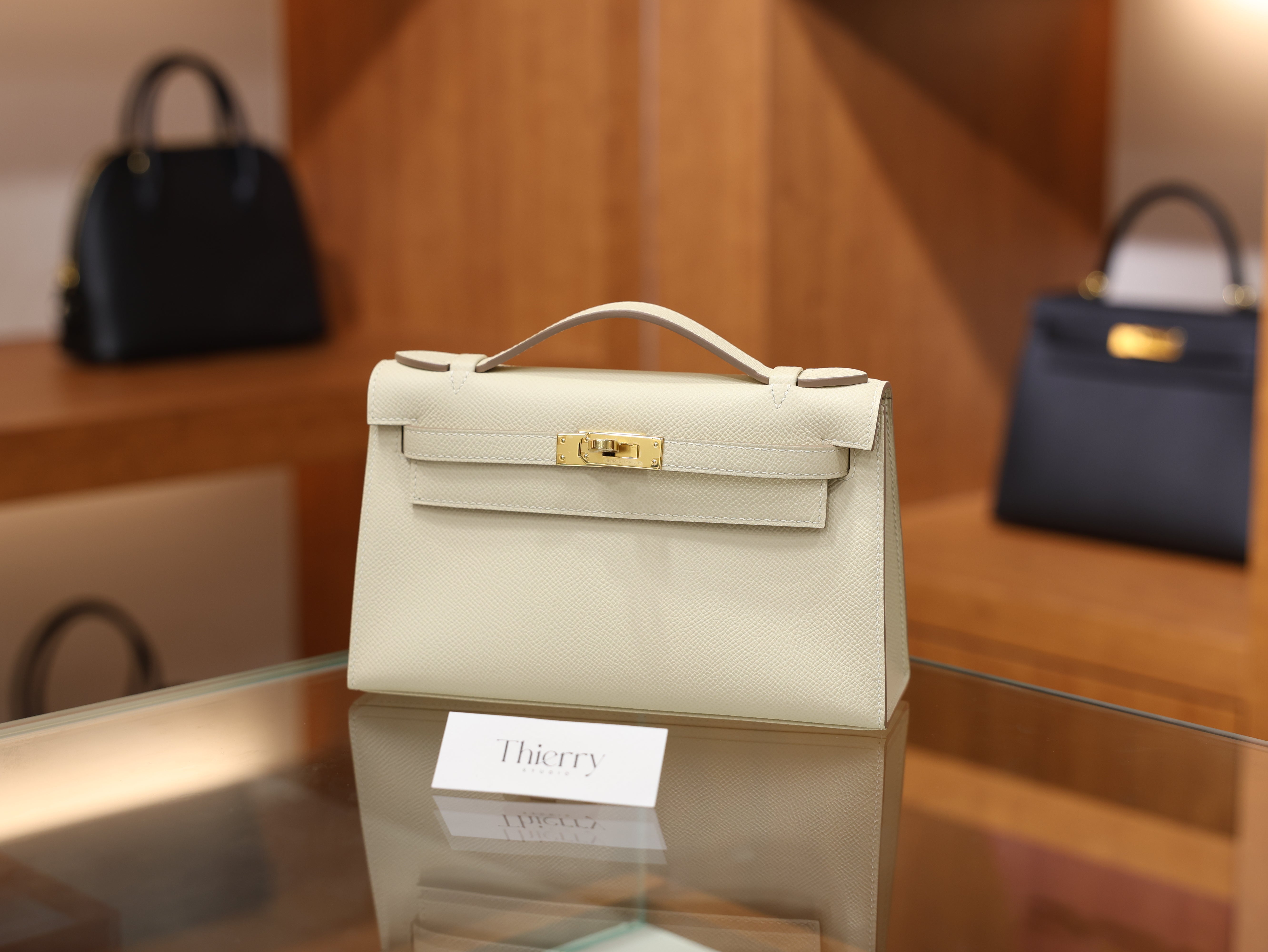 켈리 포쉐트 앱송 끄레 금장