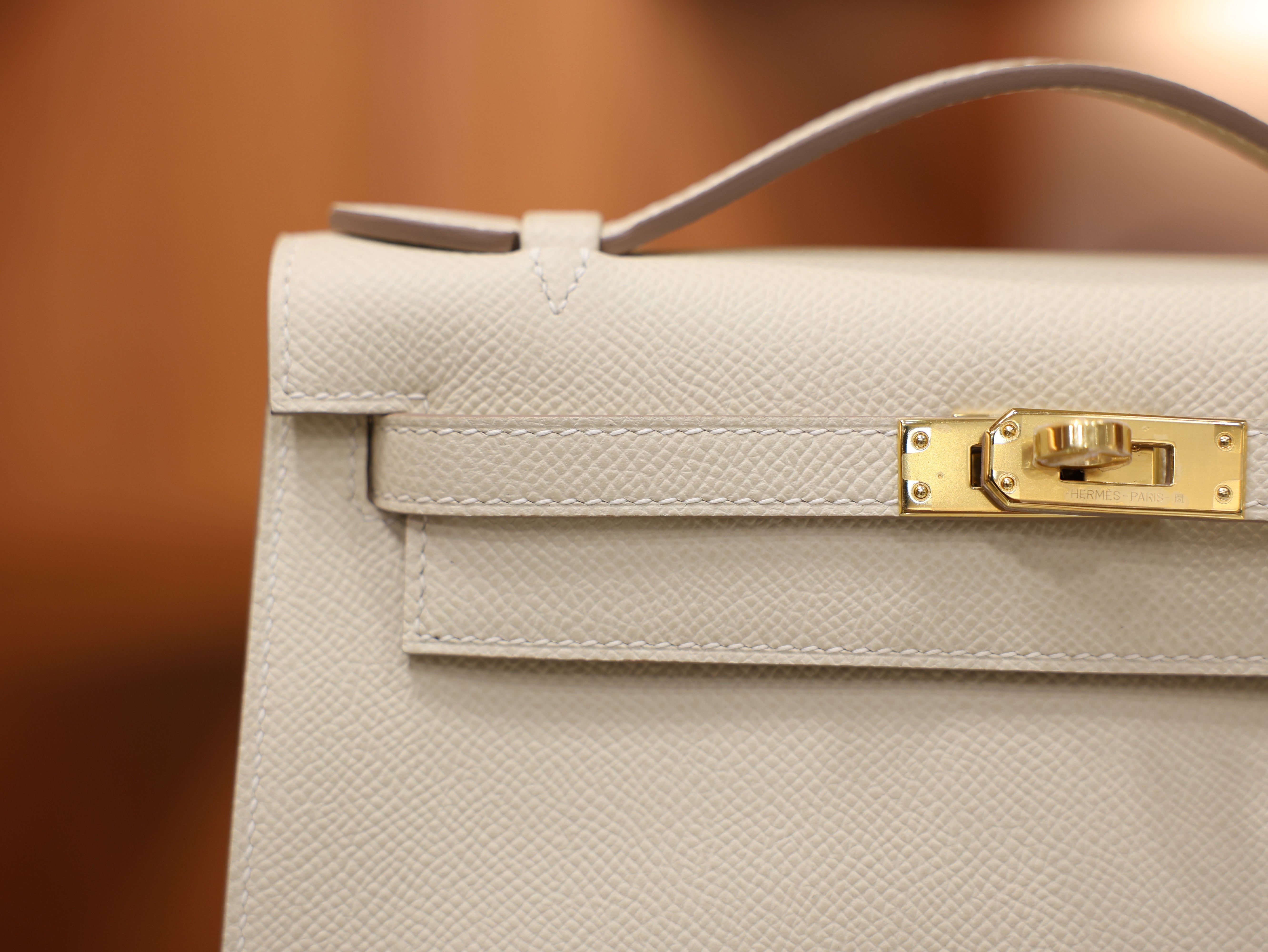 켈리 포쉐트 앱송 끄레 금장