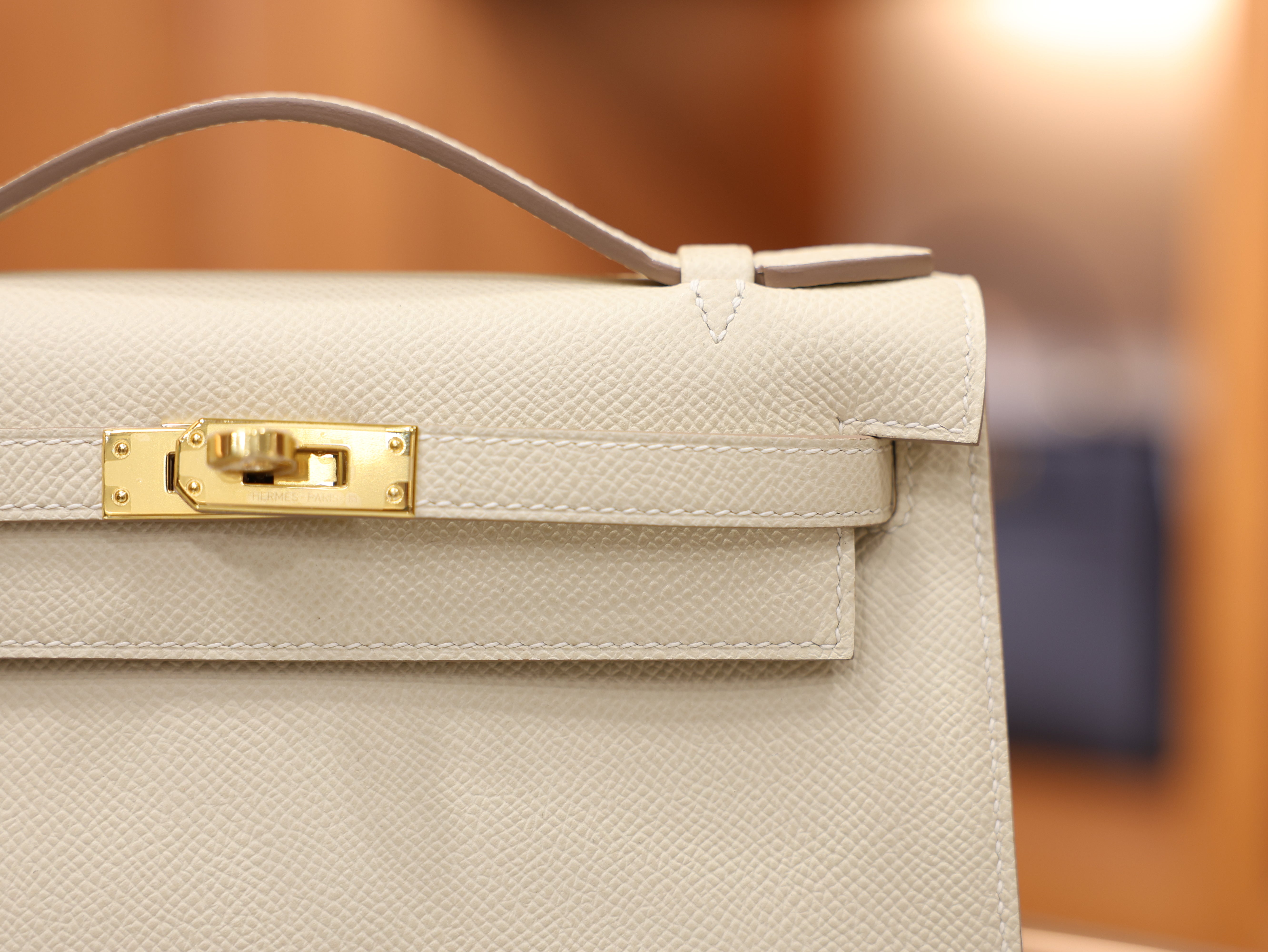 켈리 포쉐트 앱송 끄레 금장