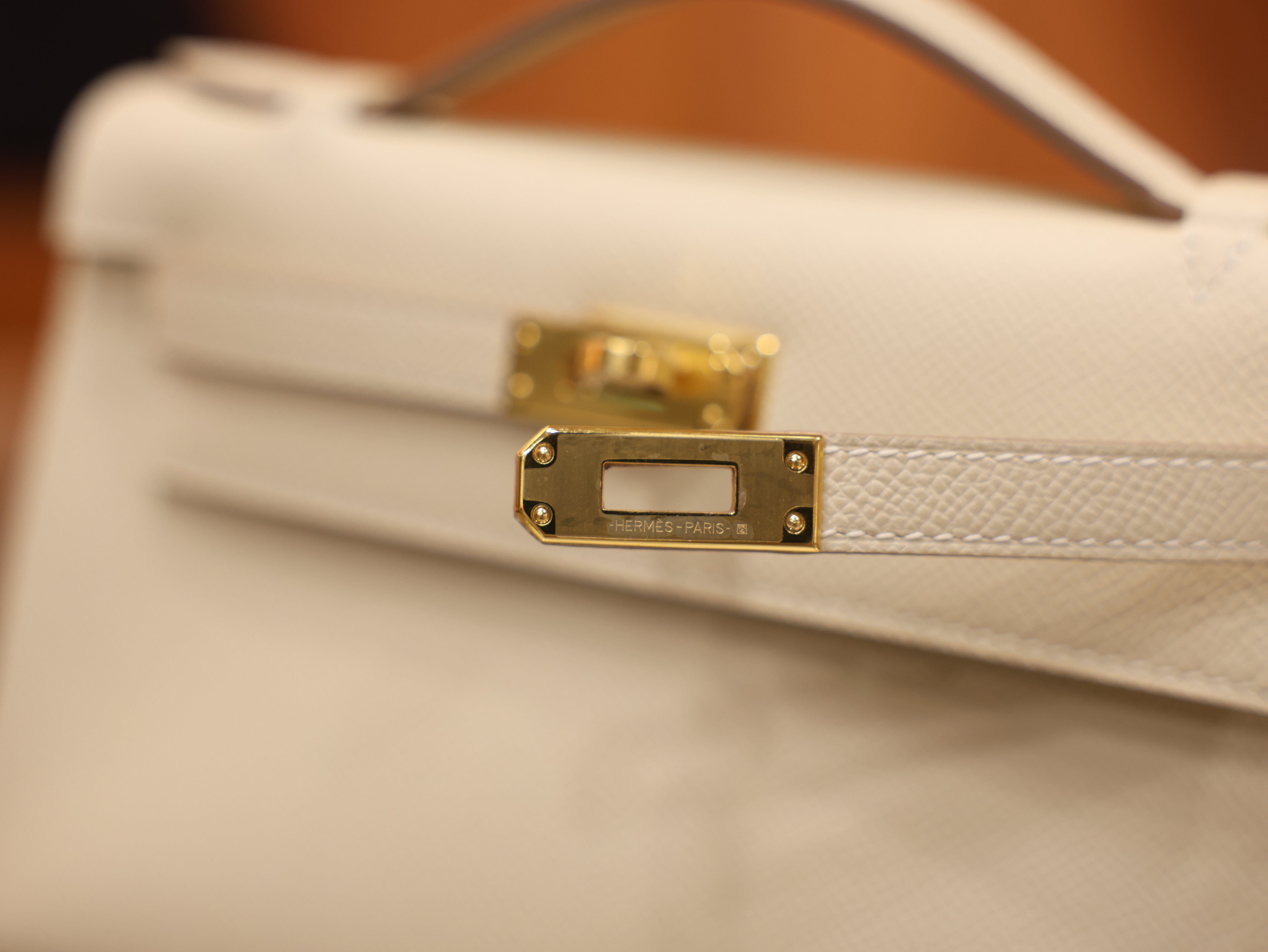 켈리 포쉐트 앱송 끄레 금장