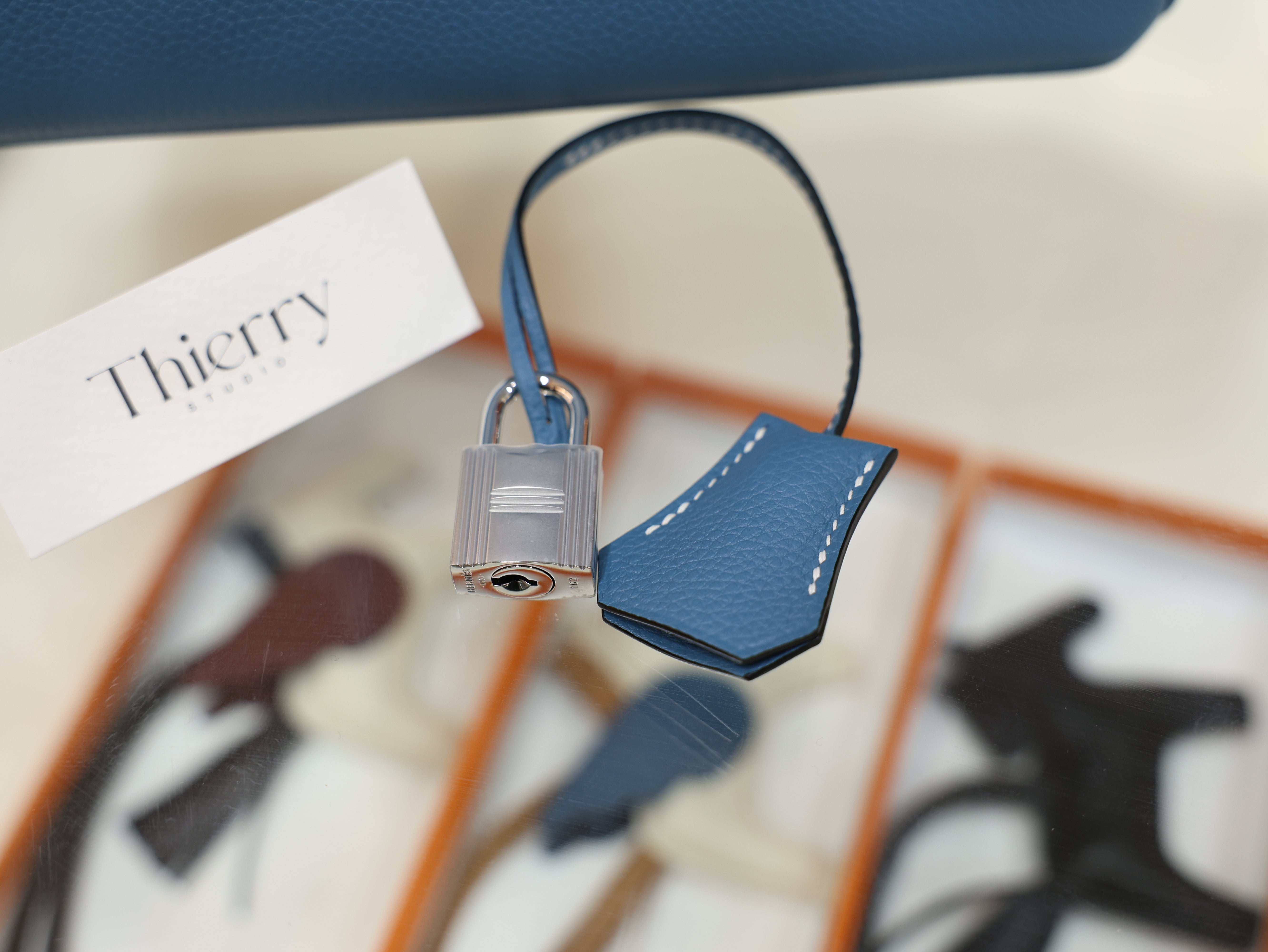 버킨 25 토고 블루진 은장