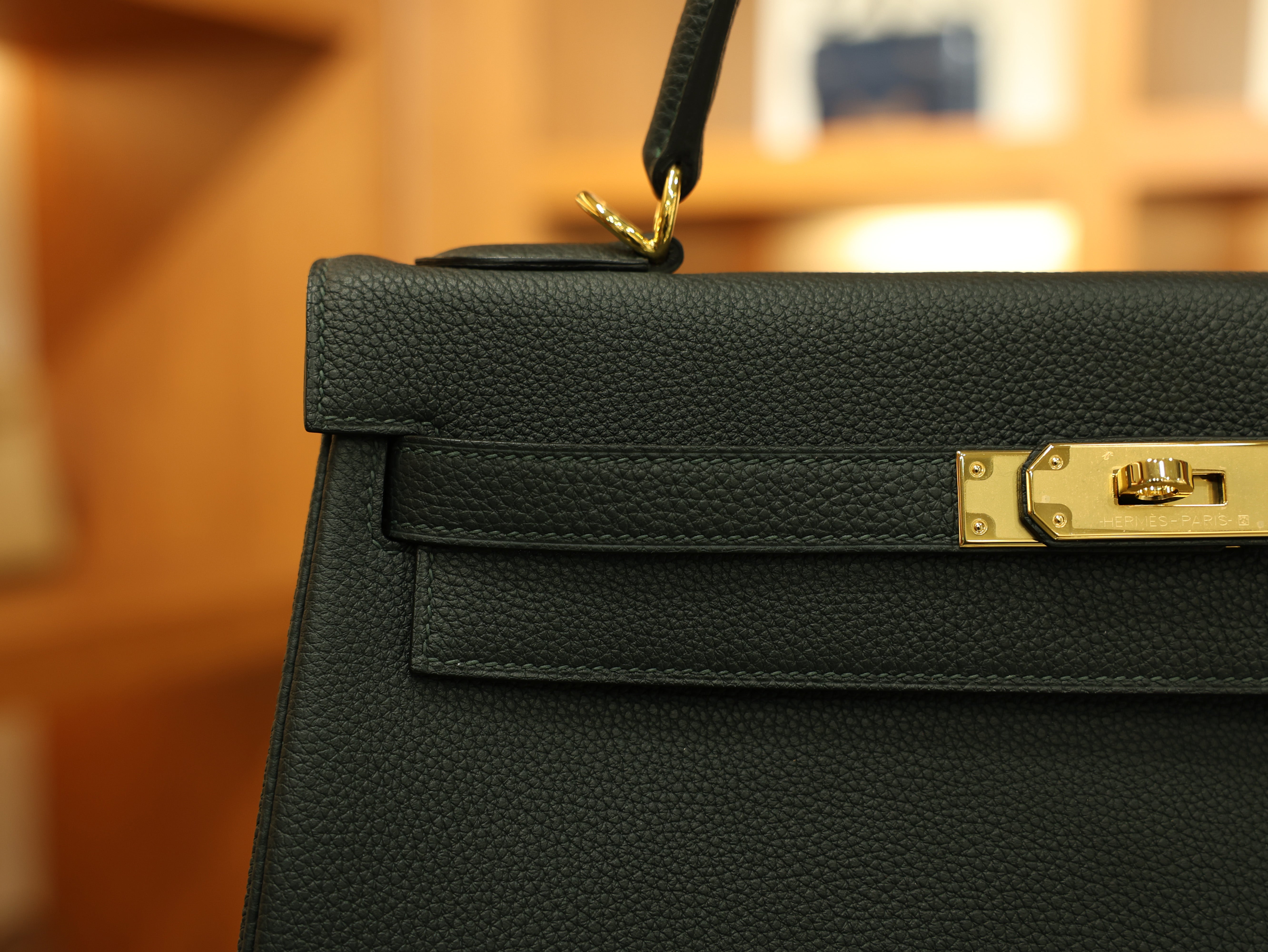 켈리 32 토고 베르트 사이프리스 금장