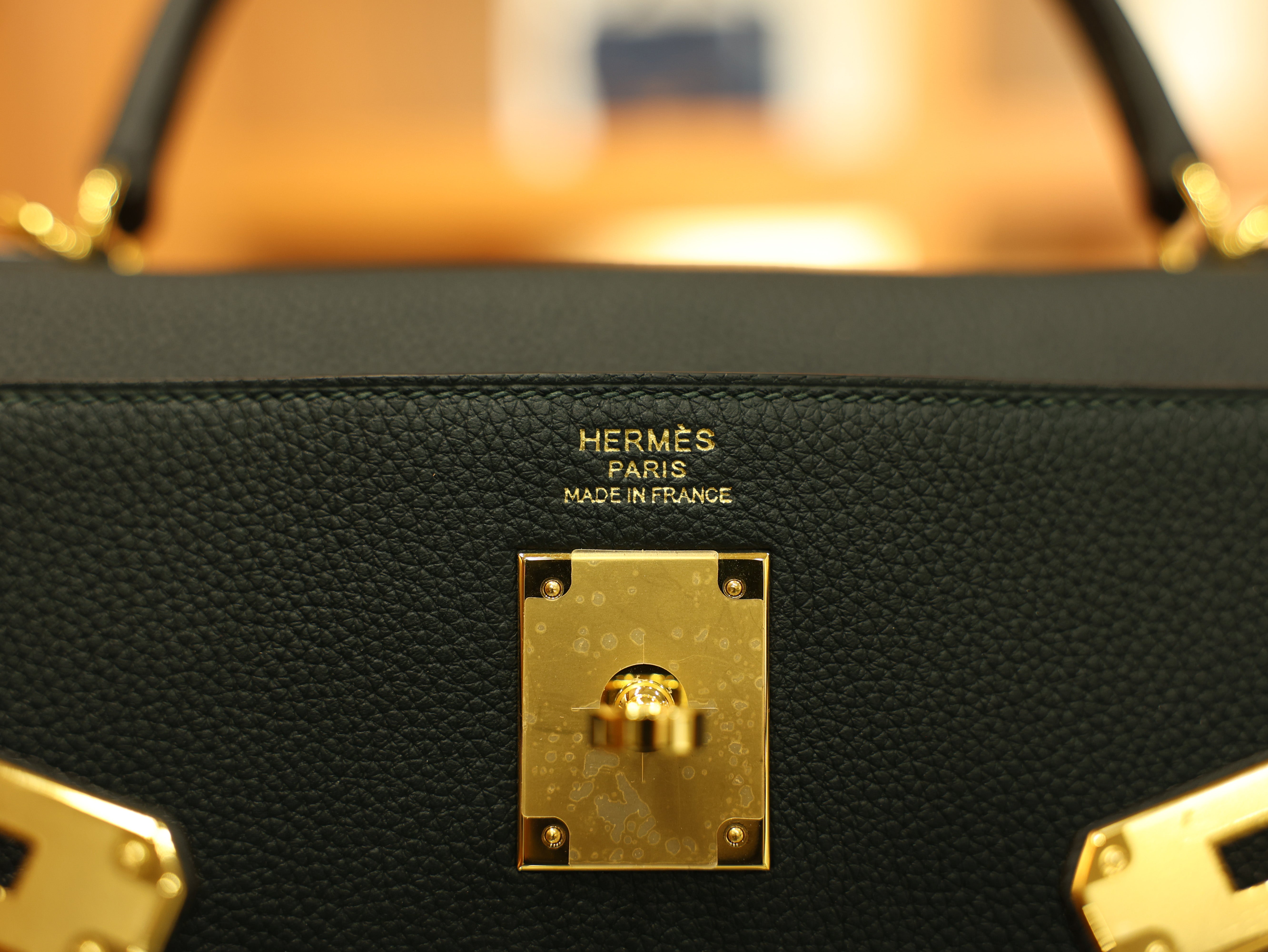 켈리 32 토고 베르트 사이프리스 금장