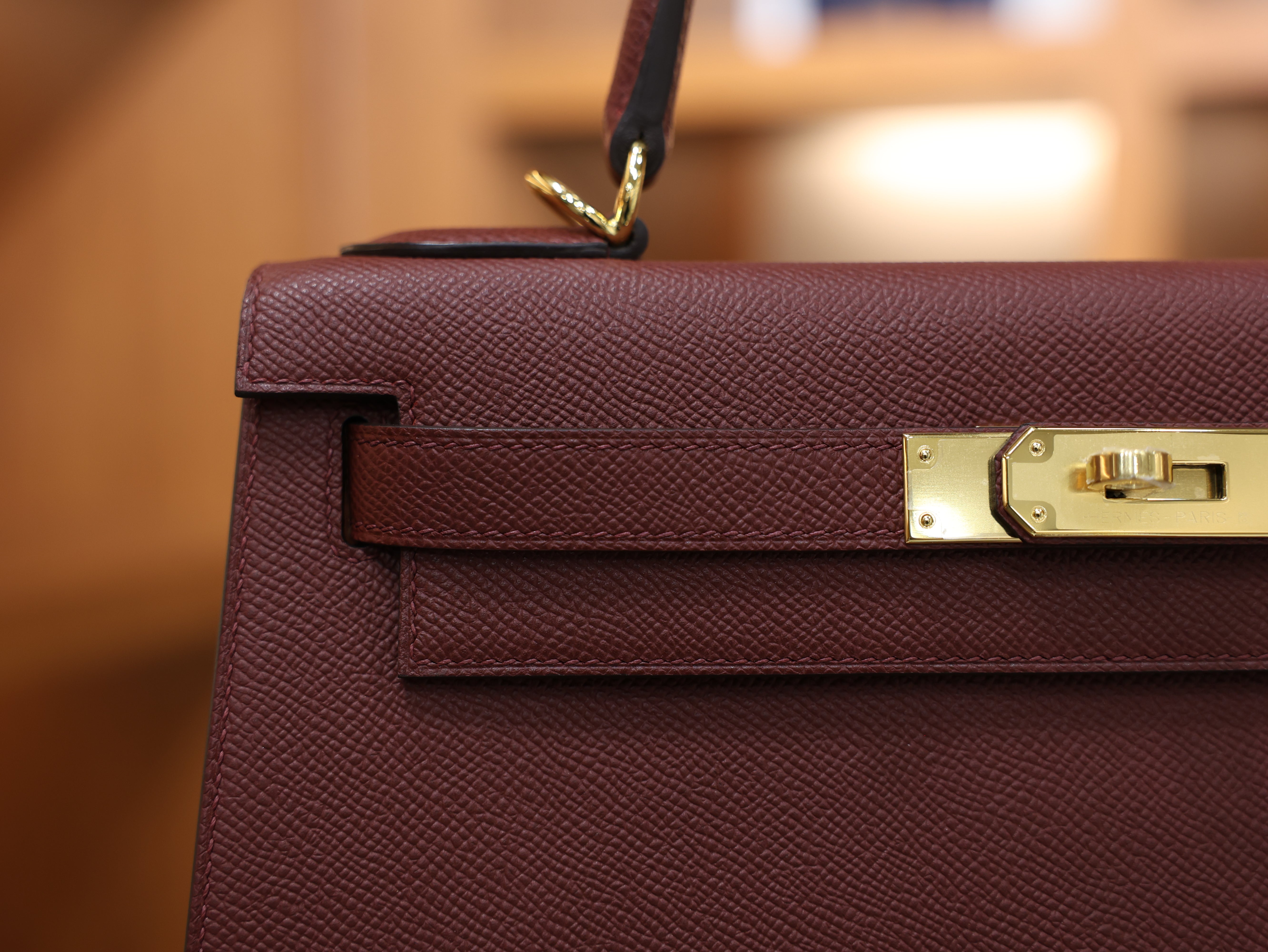 켈리 28 앱송 루즈아쉬 금장