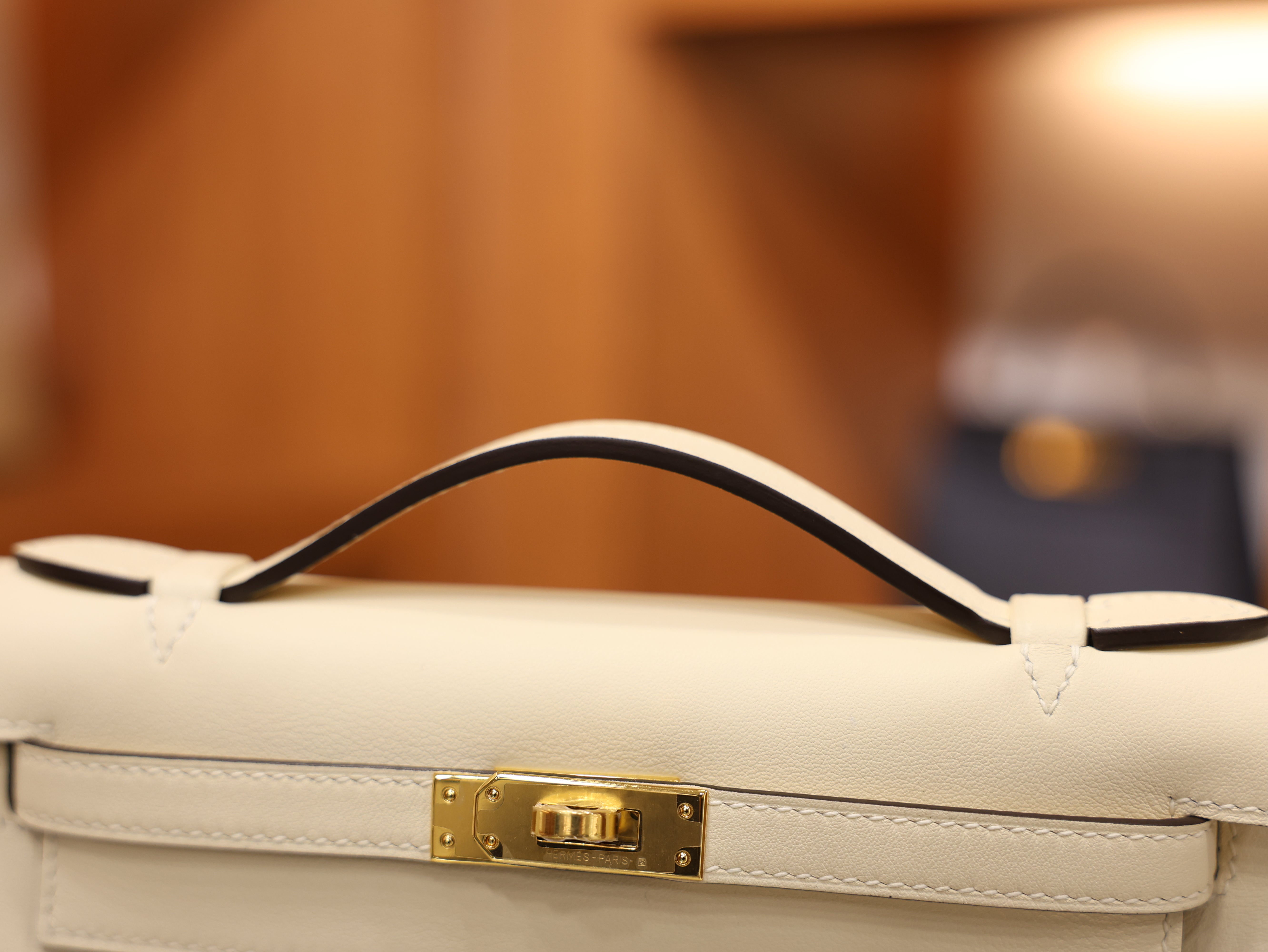 켈리 포쉐트 스위프트 나타 금장