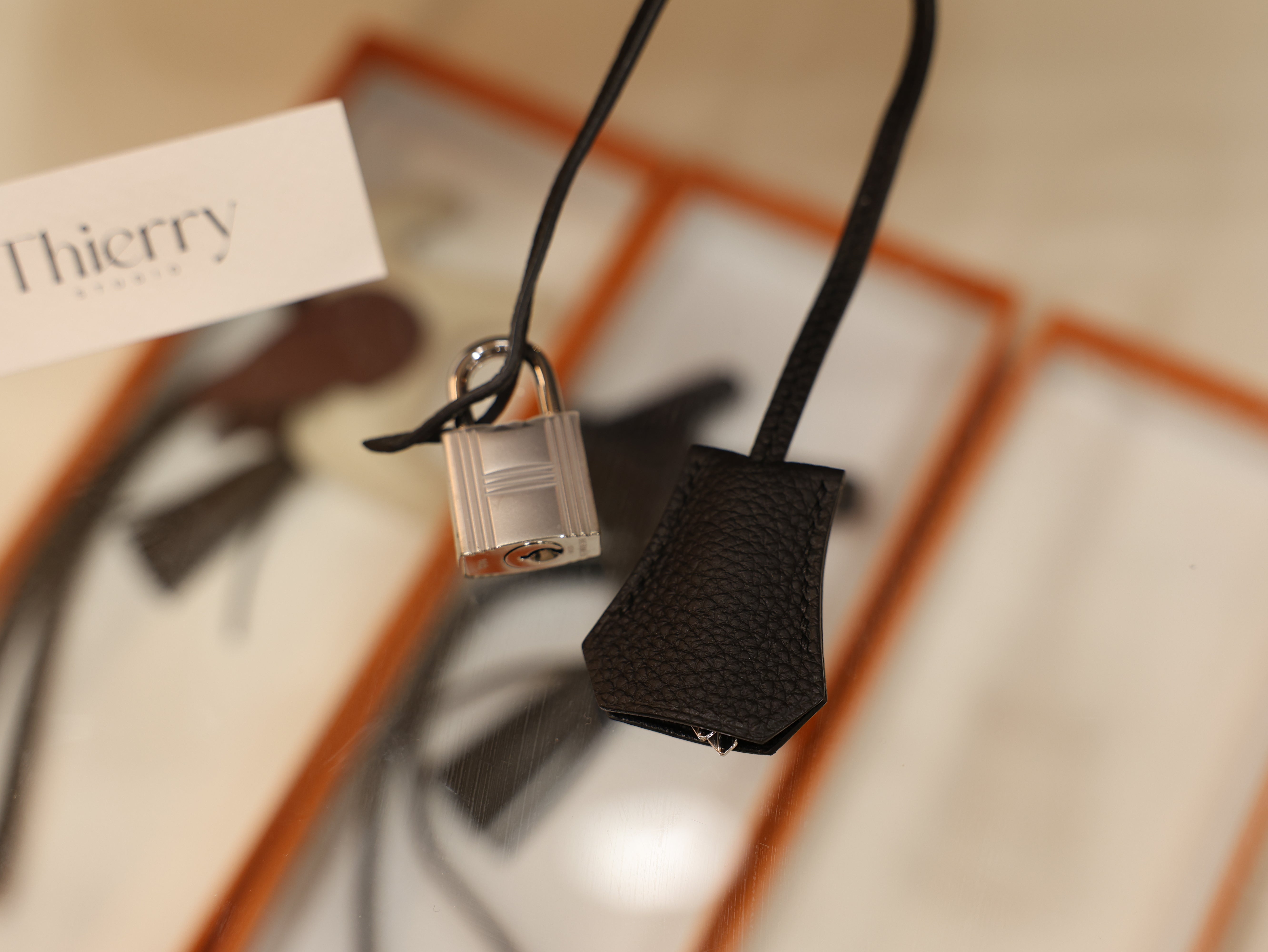 버킨 35 토고 블랙 은장