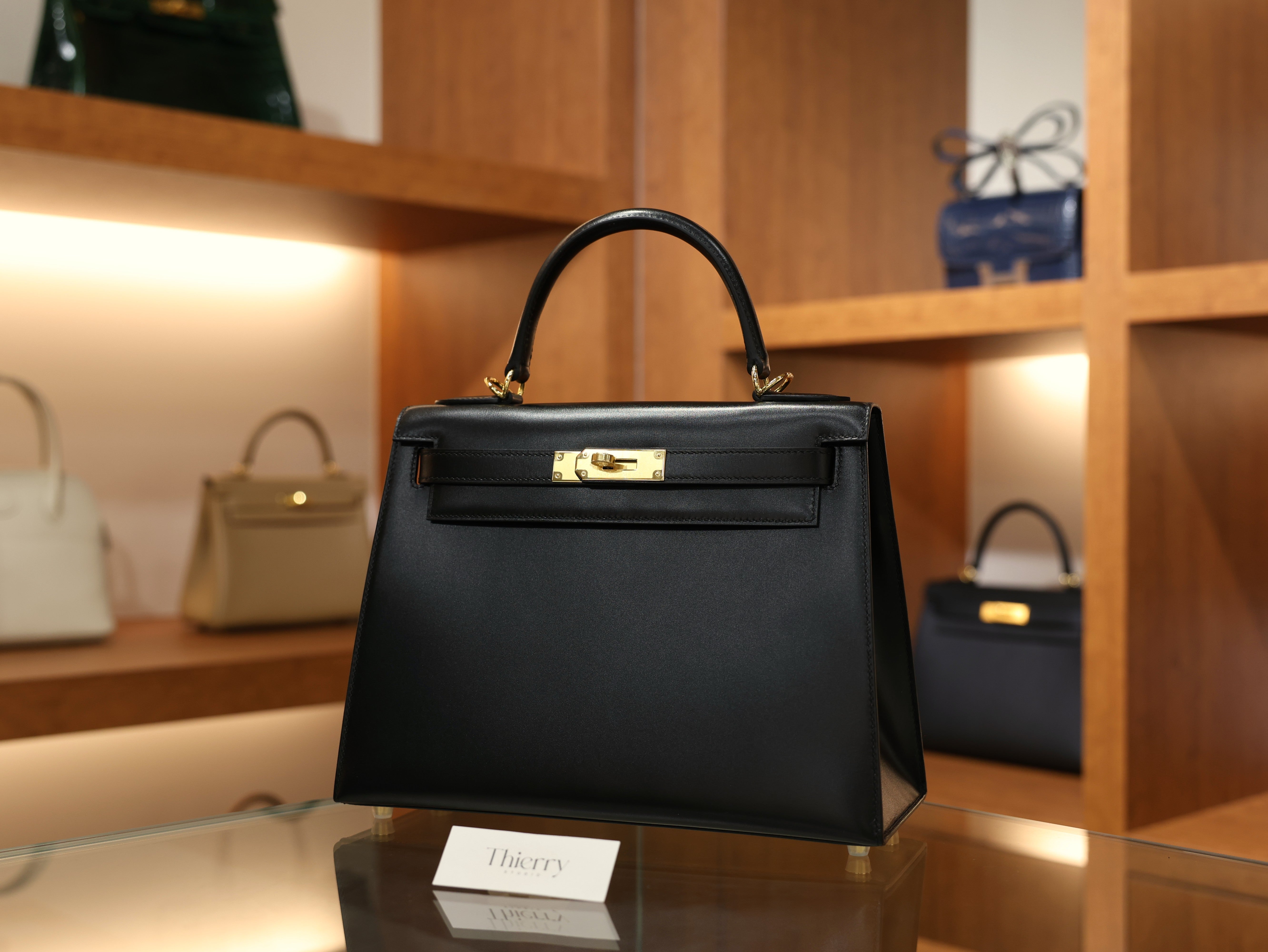 켈리 28 복스 셀리에 블랙 금장