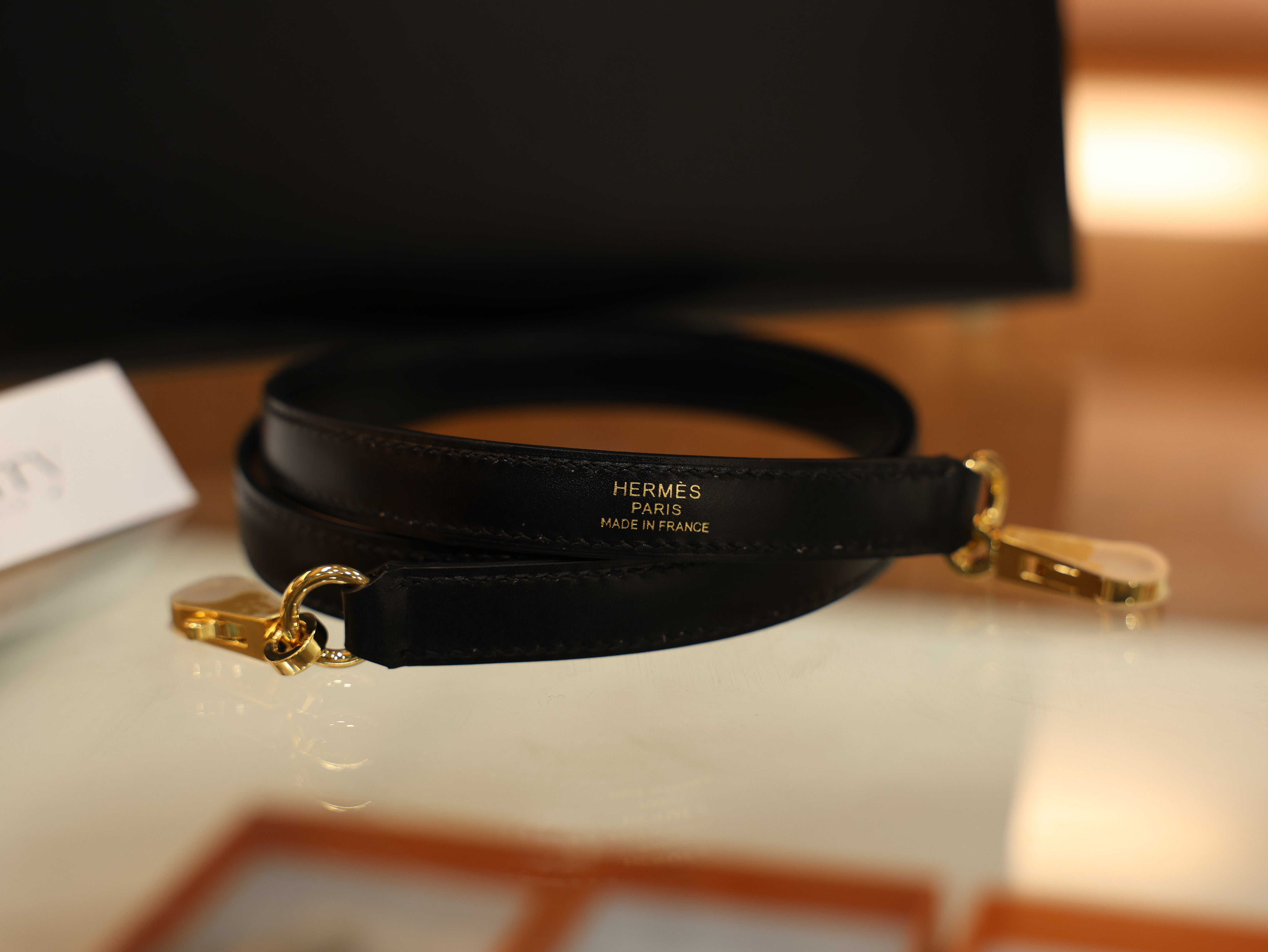 켈리 28 복스 셀리에 블랙 금장