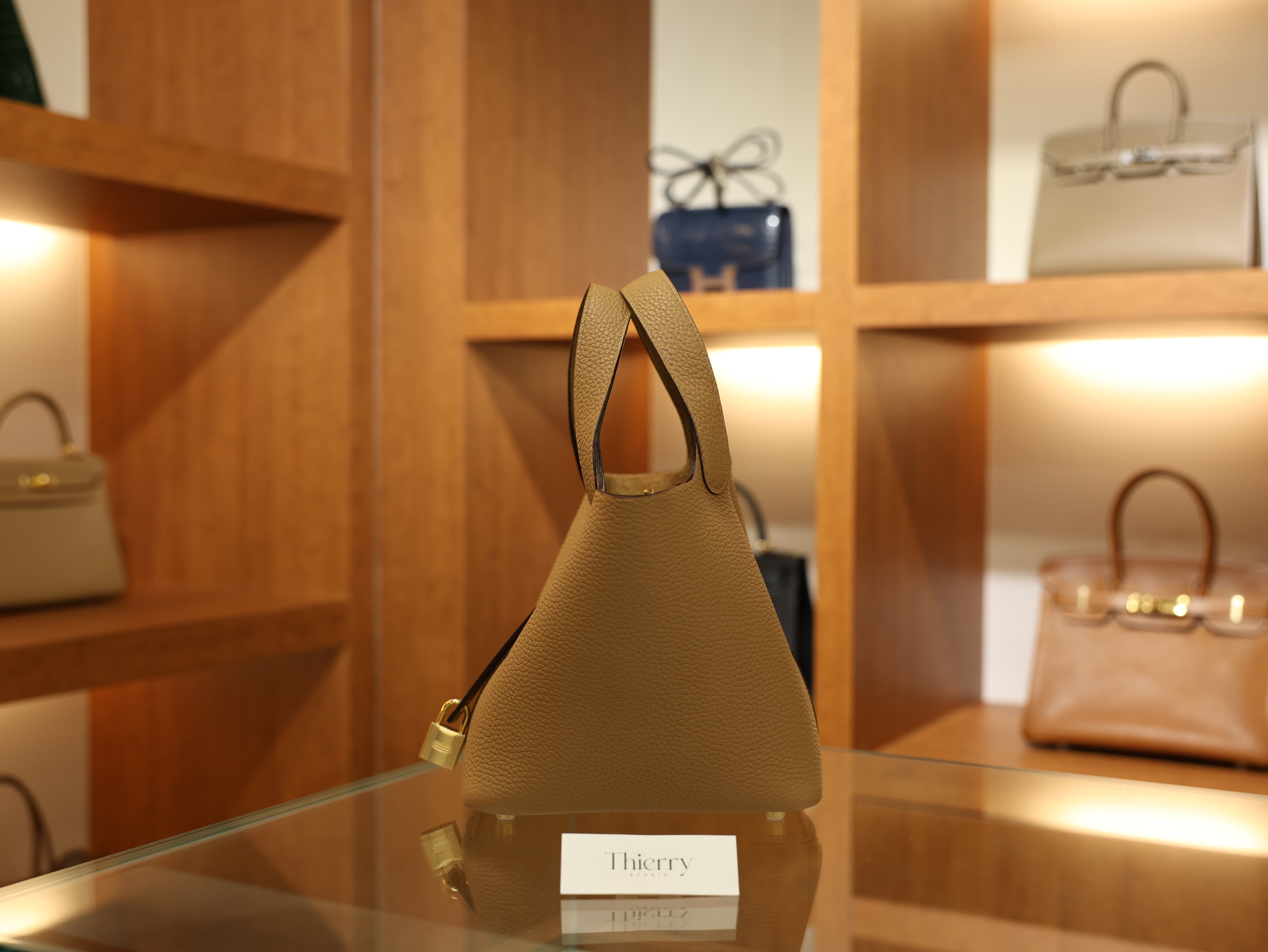 피코탄 18 끌레망스 비스킷 금장