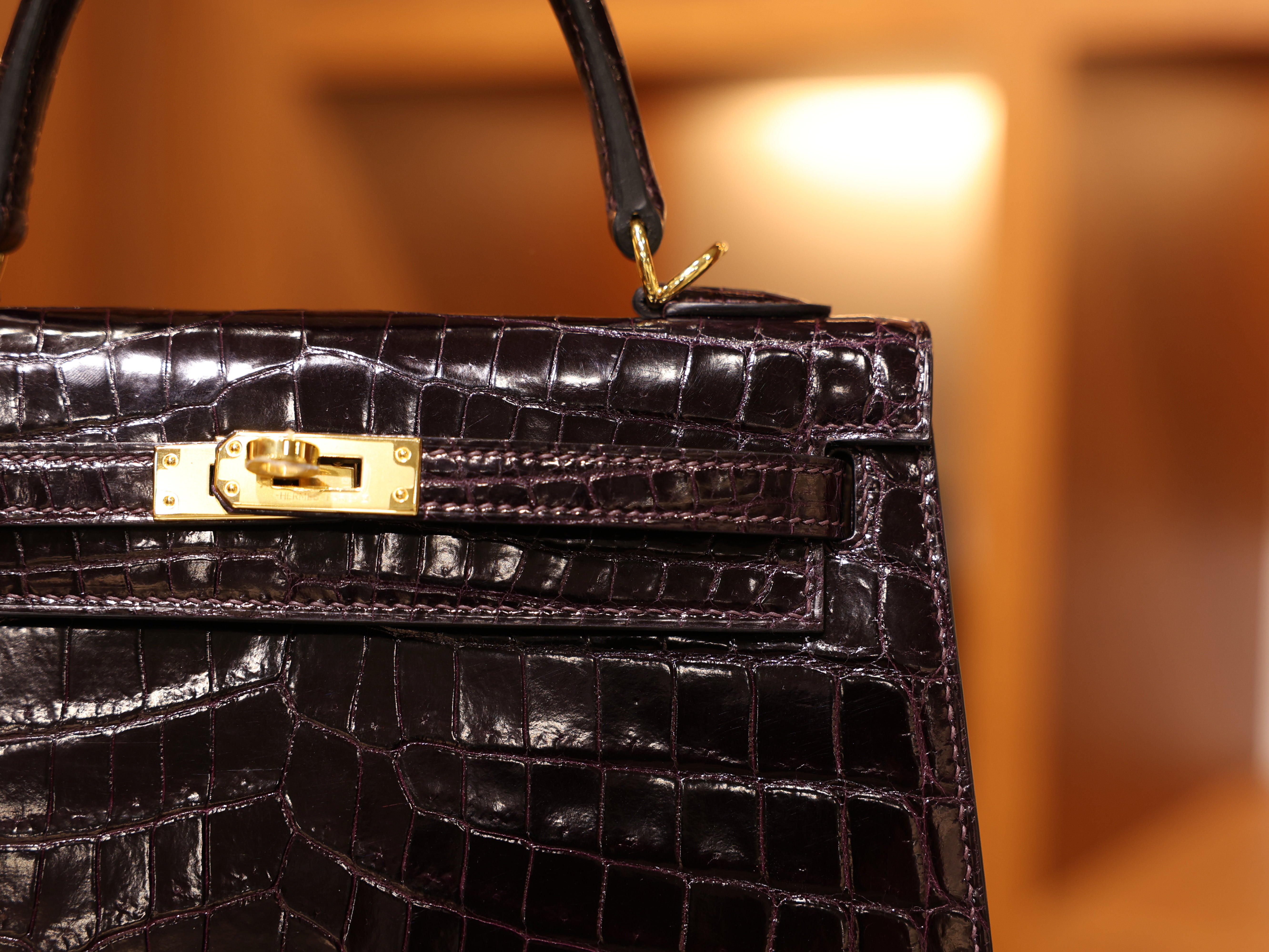 켈리 25 샤이니 닐로티쿠스 오베르진 금장