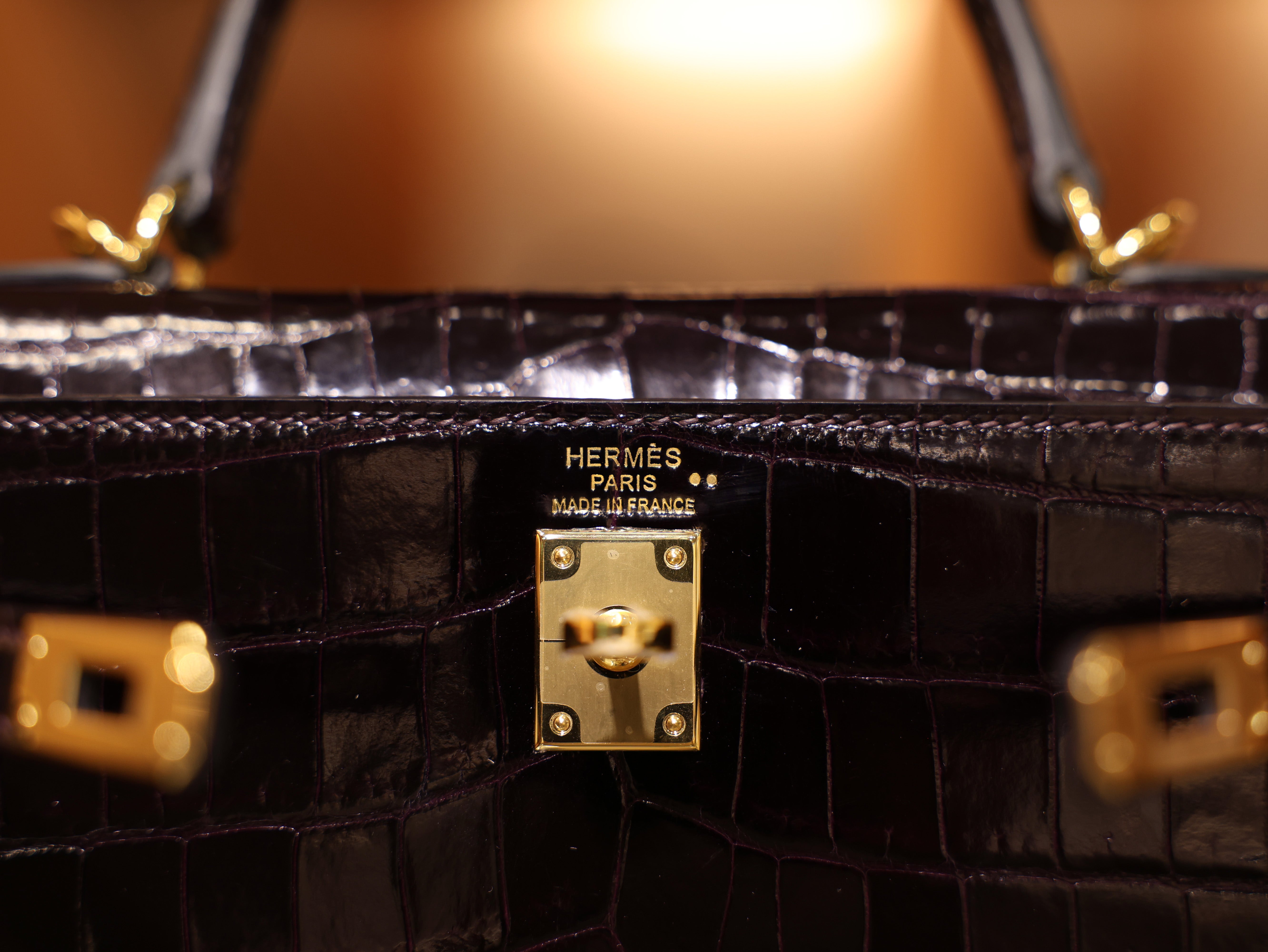 켈리 25 샤이니 닐로티쿠스 오베르진 금장