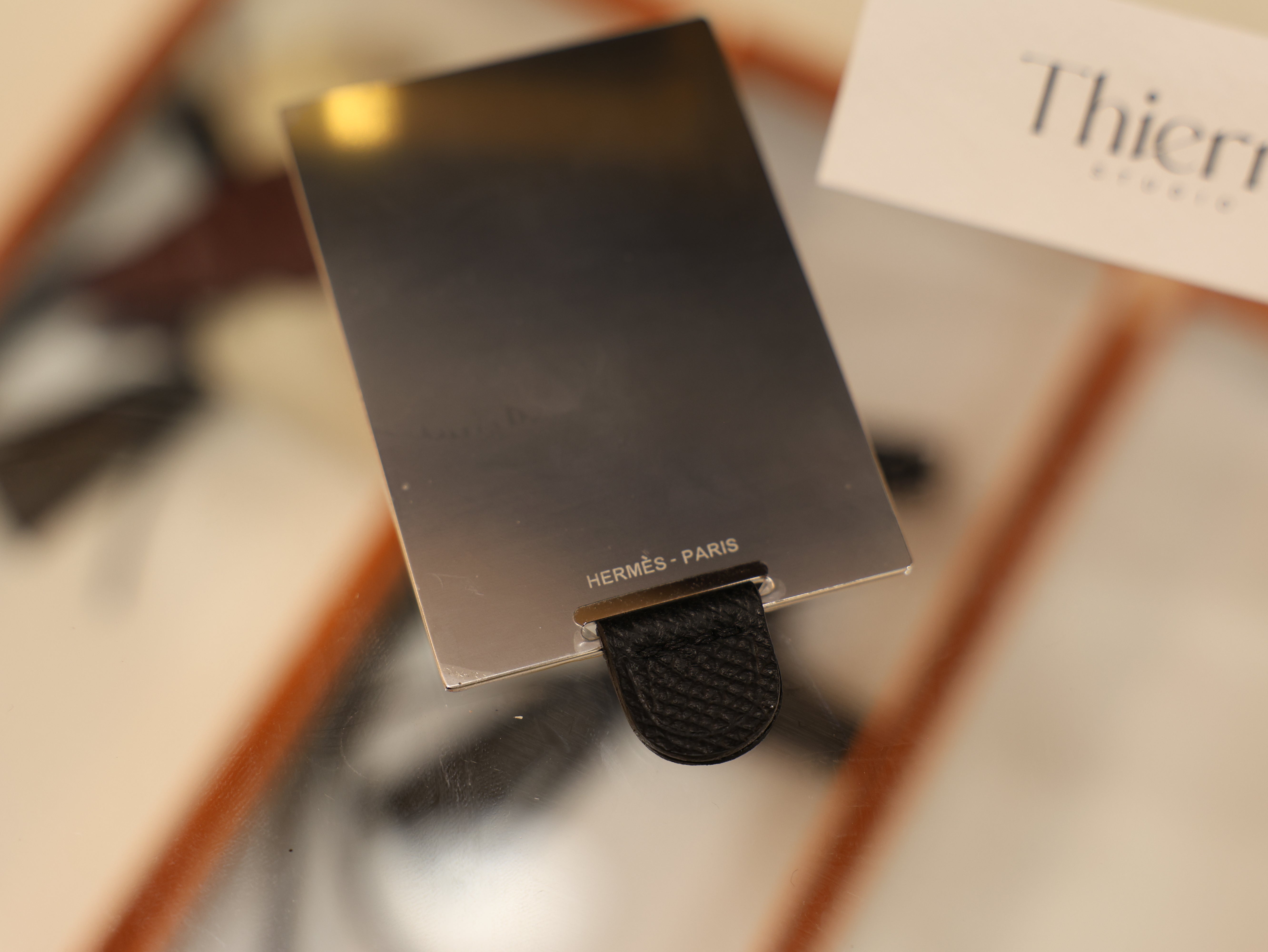 콘스탄스 1-24 앱송 블랙 금장