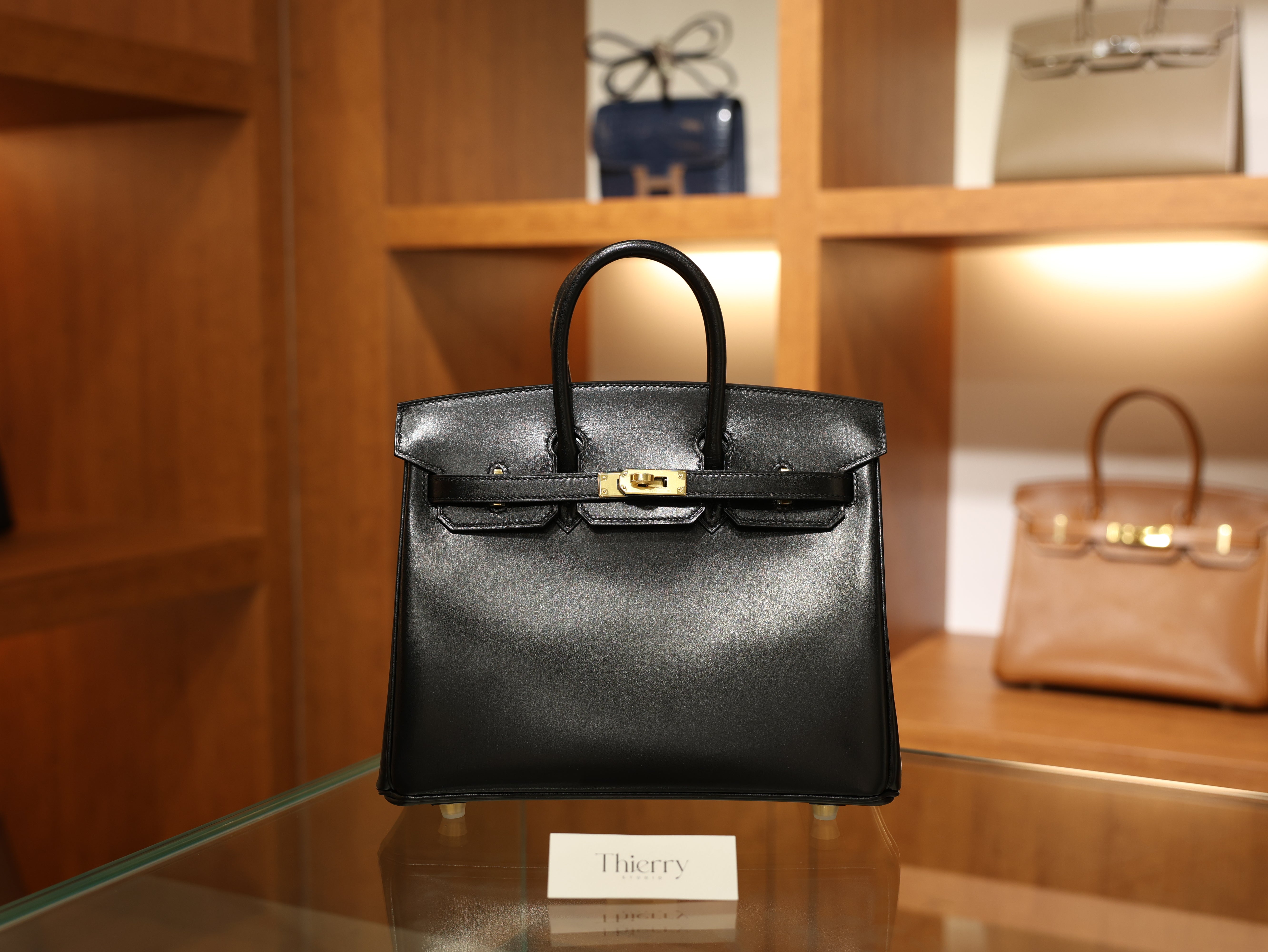 버킨 25 복스 르투르네 블랙 금장