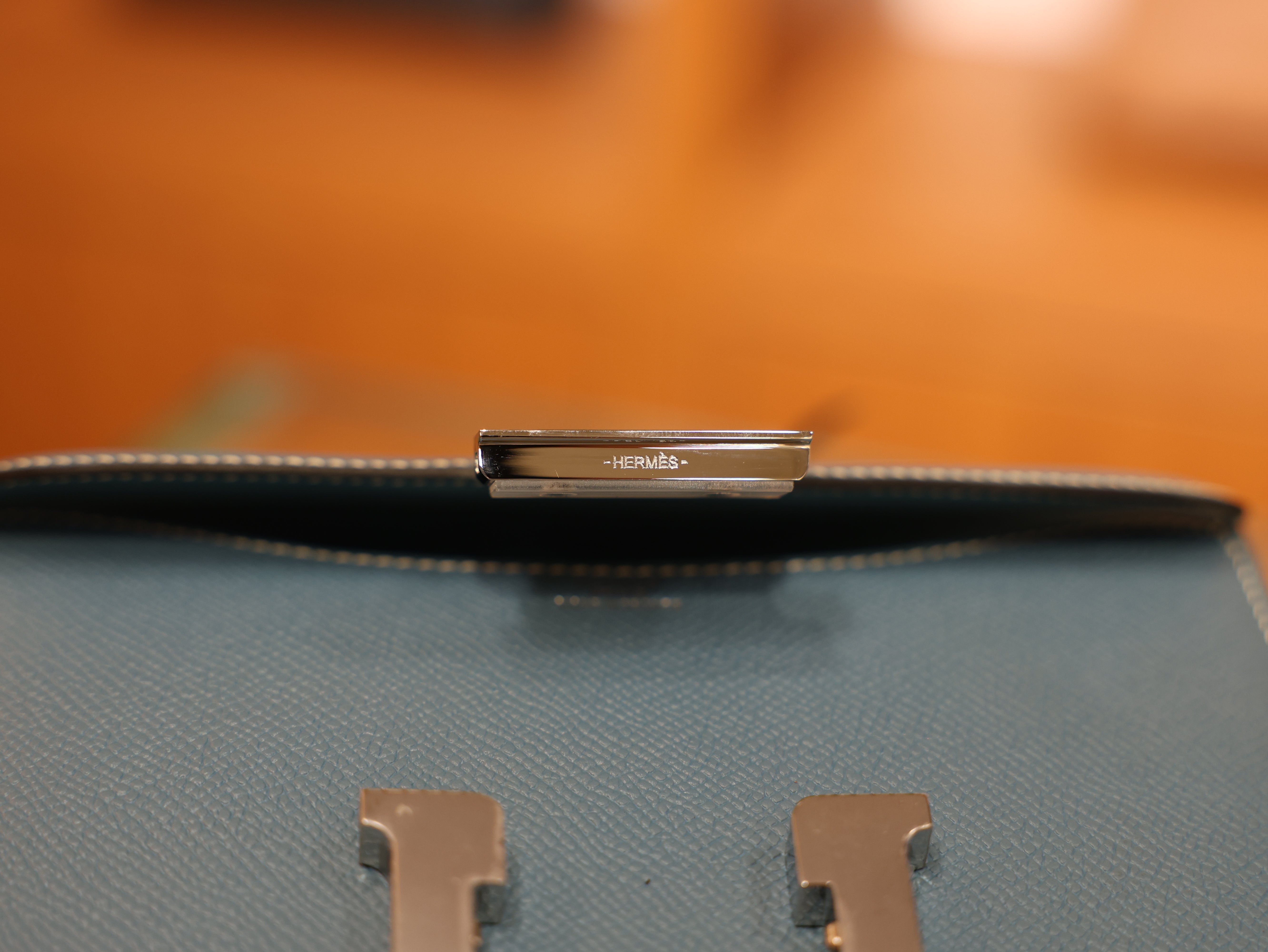 콘스탄스 18 앱송 블루진 은장