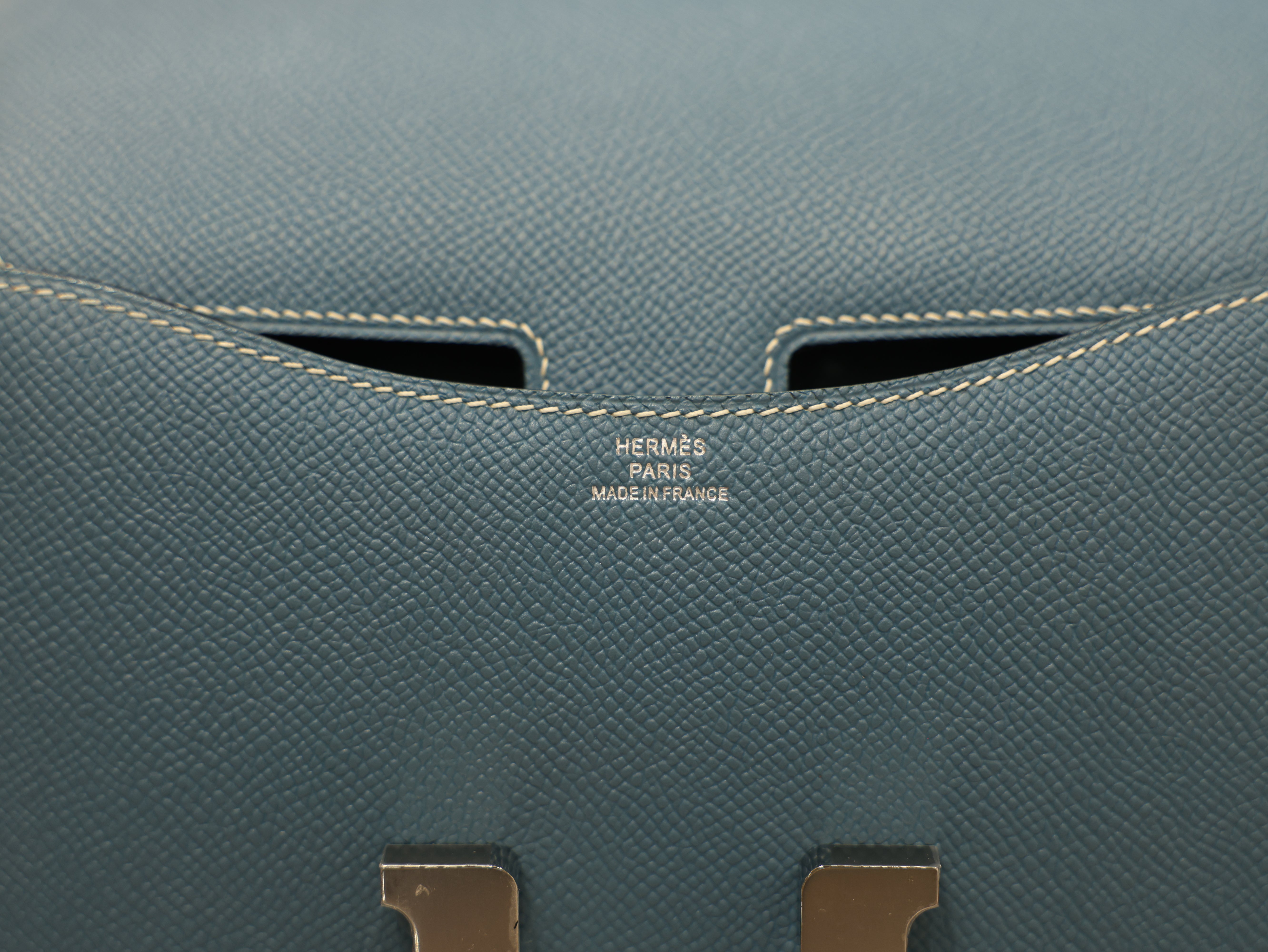 콘스탄스 18 앱송 블루진 은장