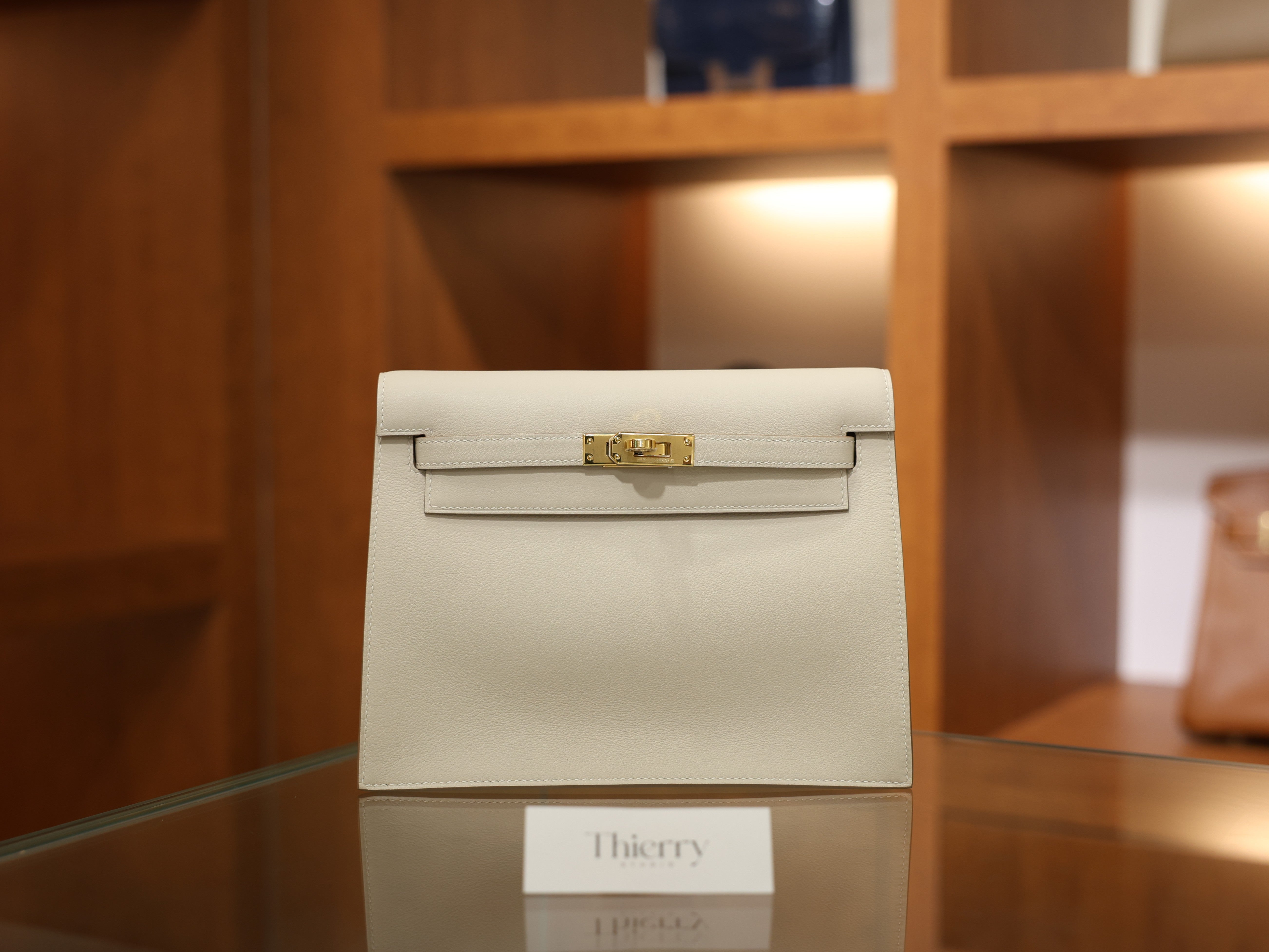 켈리 단스 스위프트 끄레 금장