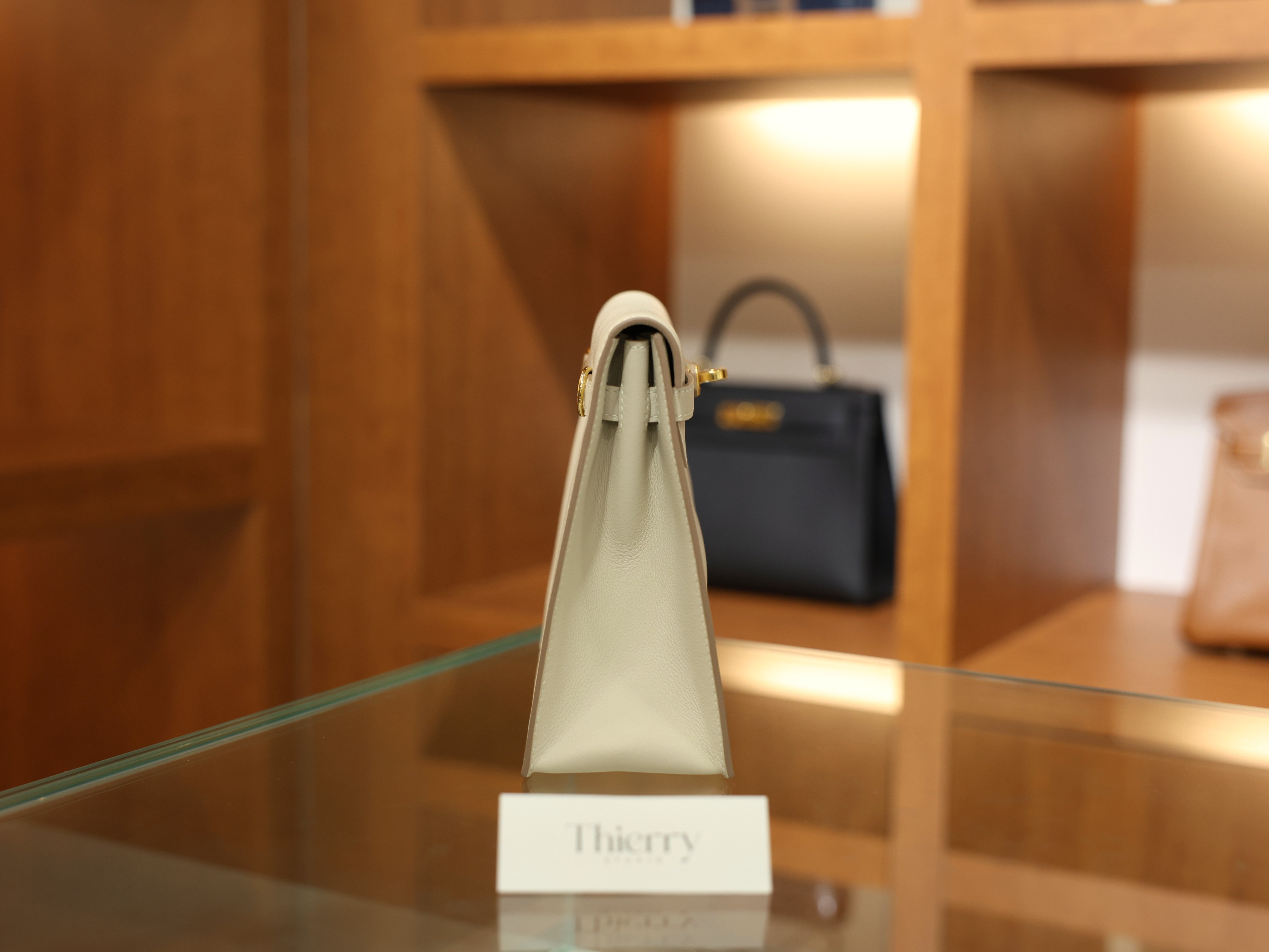 켈리 단스 스위프트 끄레 금장