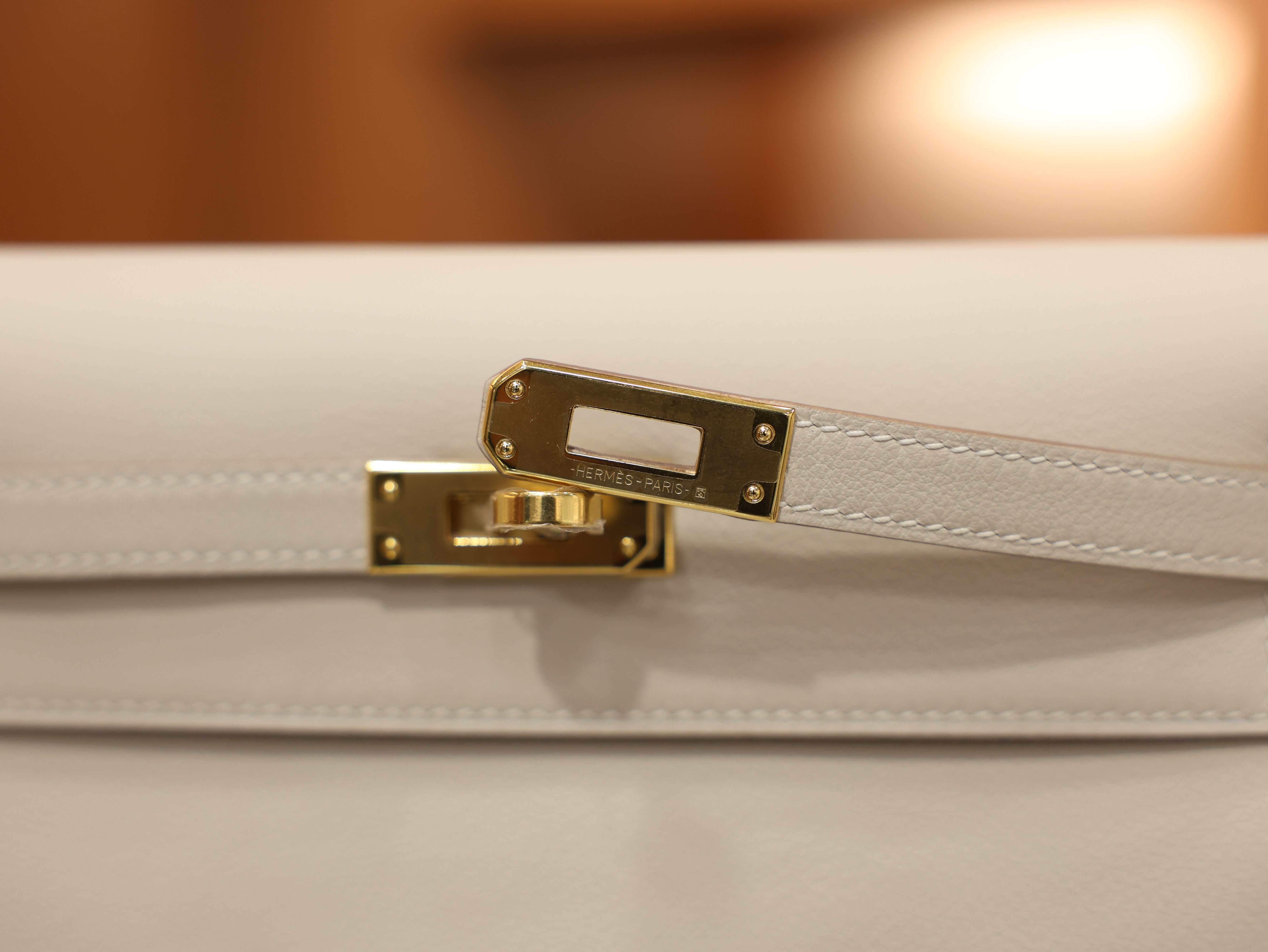 켈리 단스 스위프트 끄레 금장