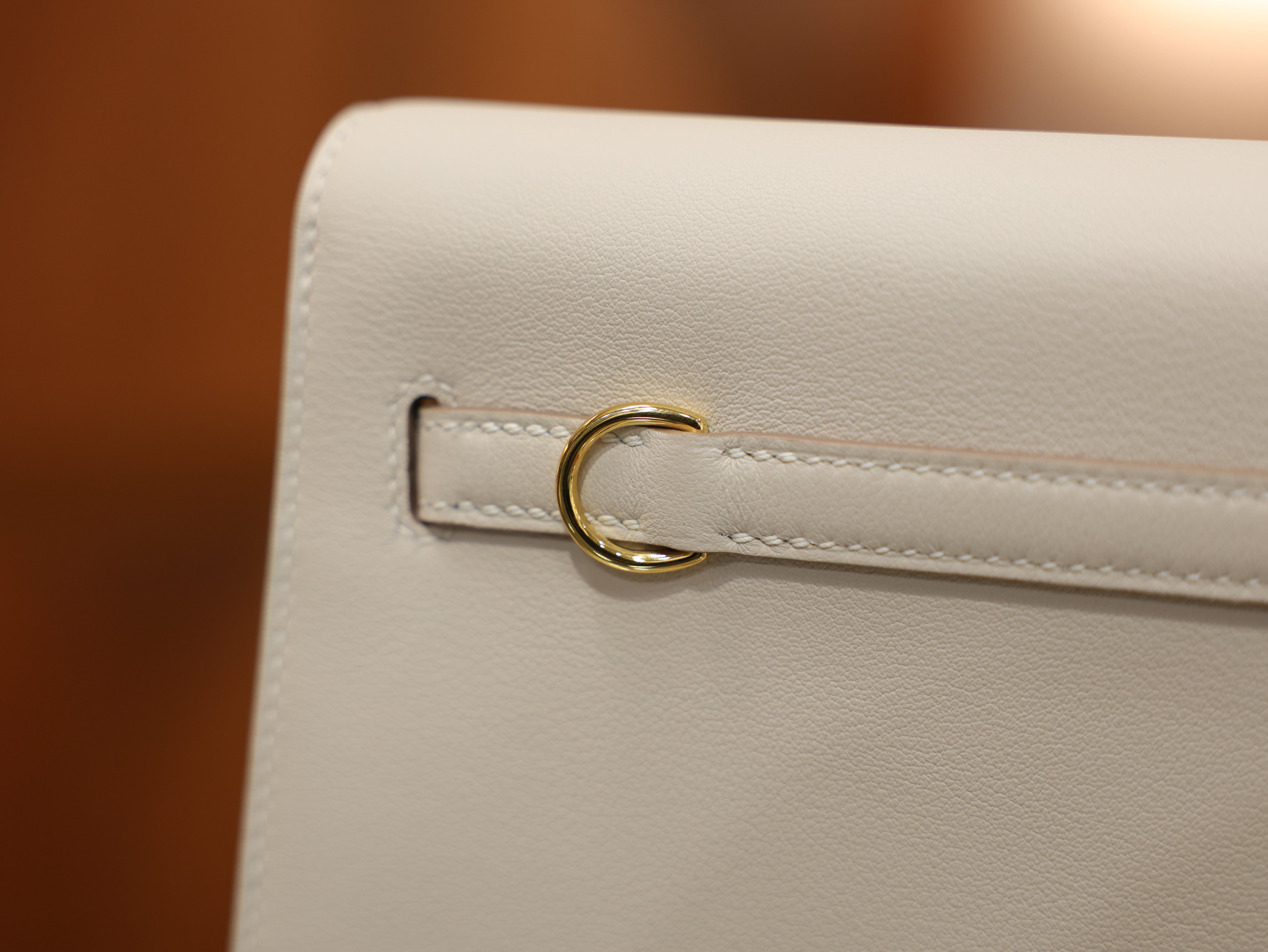 켈리 단스 스위프트 끄레 금장