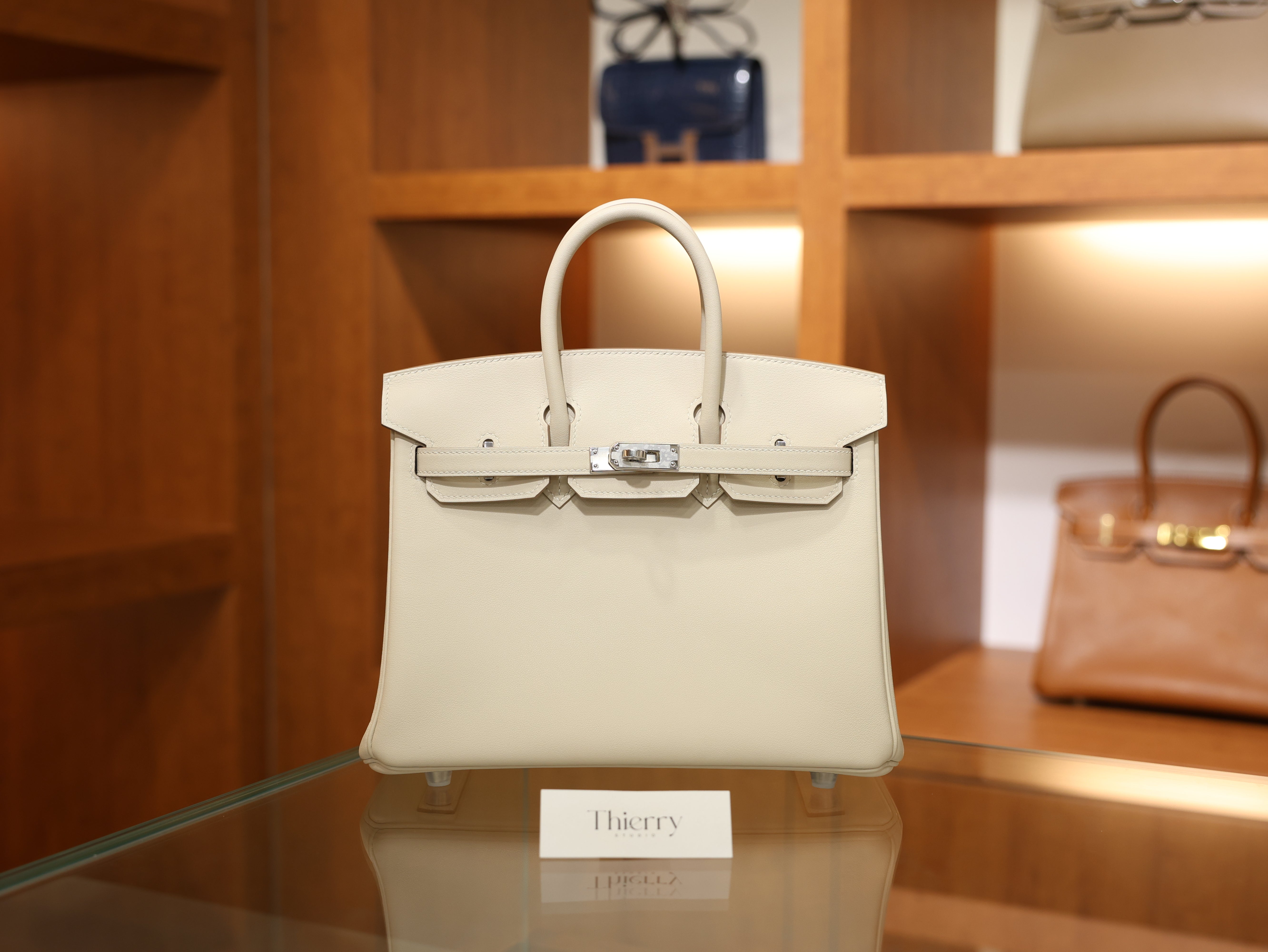 버킨 25 스위프트 끄레 은장