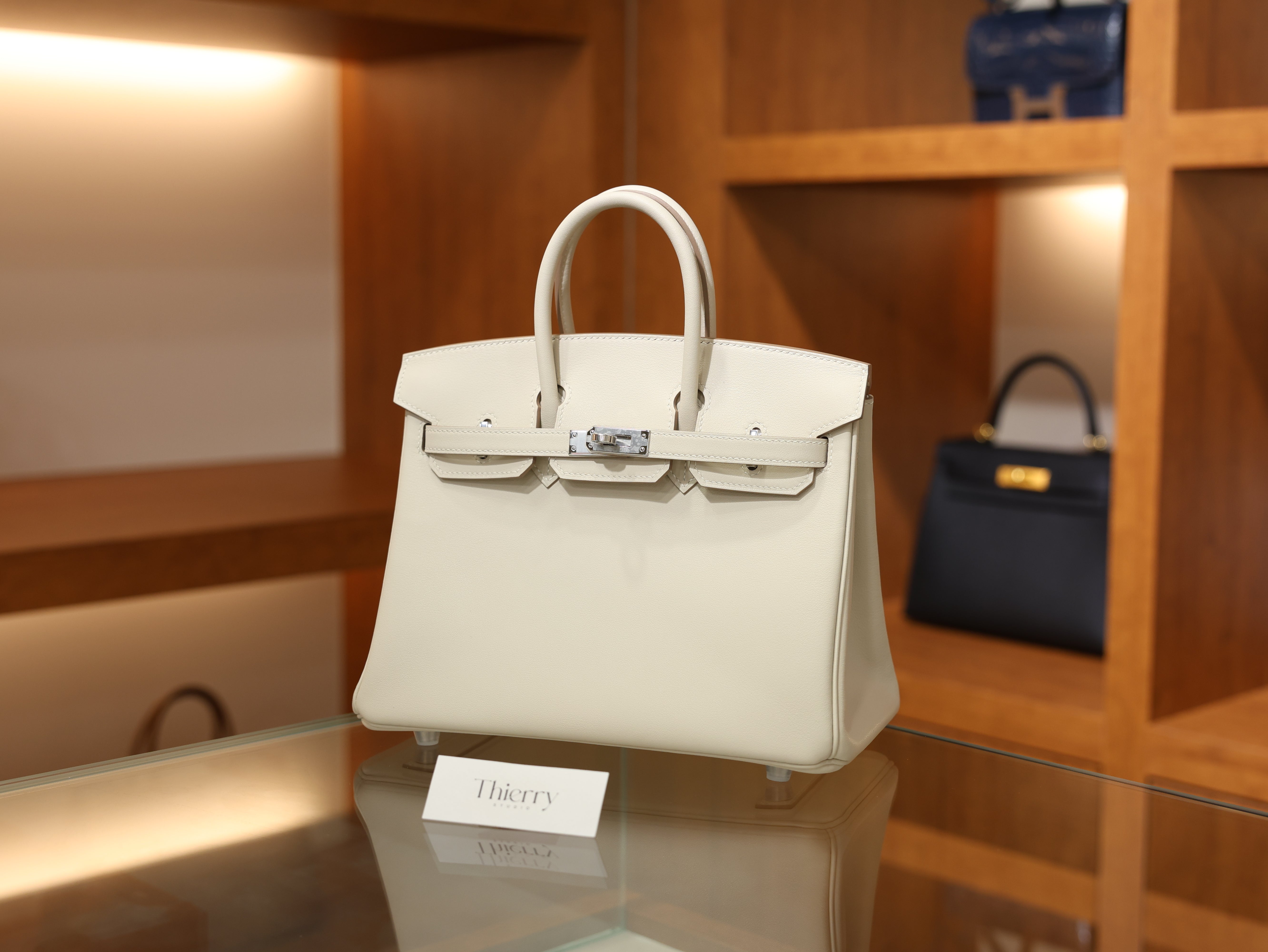 버킨 25 스위프트 끄레 은장