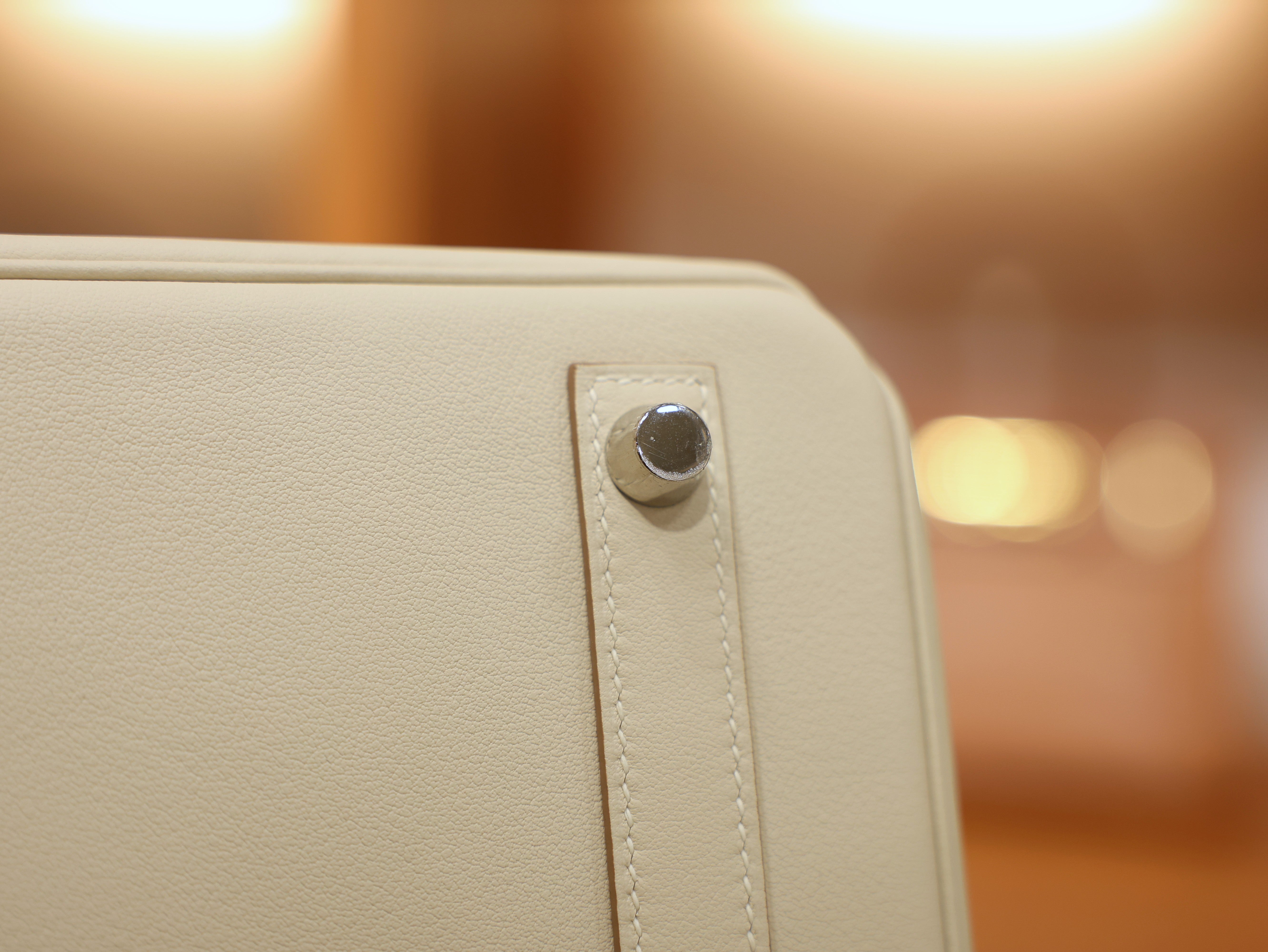 버킨 25 스위프트 끄레 은장