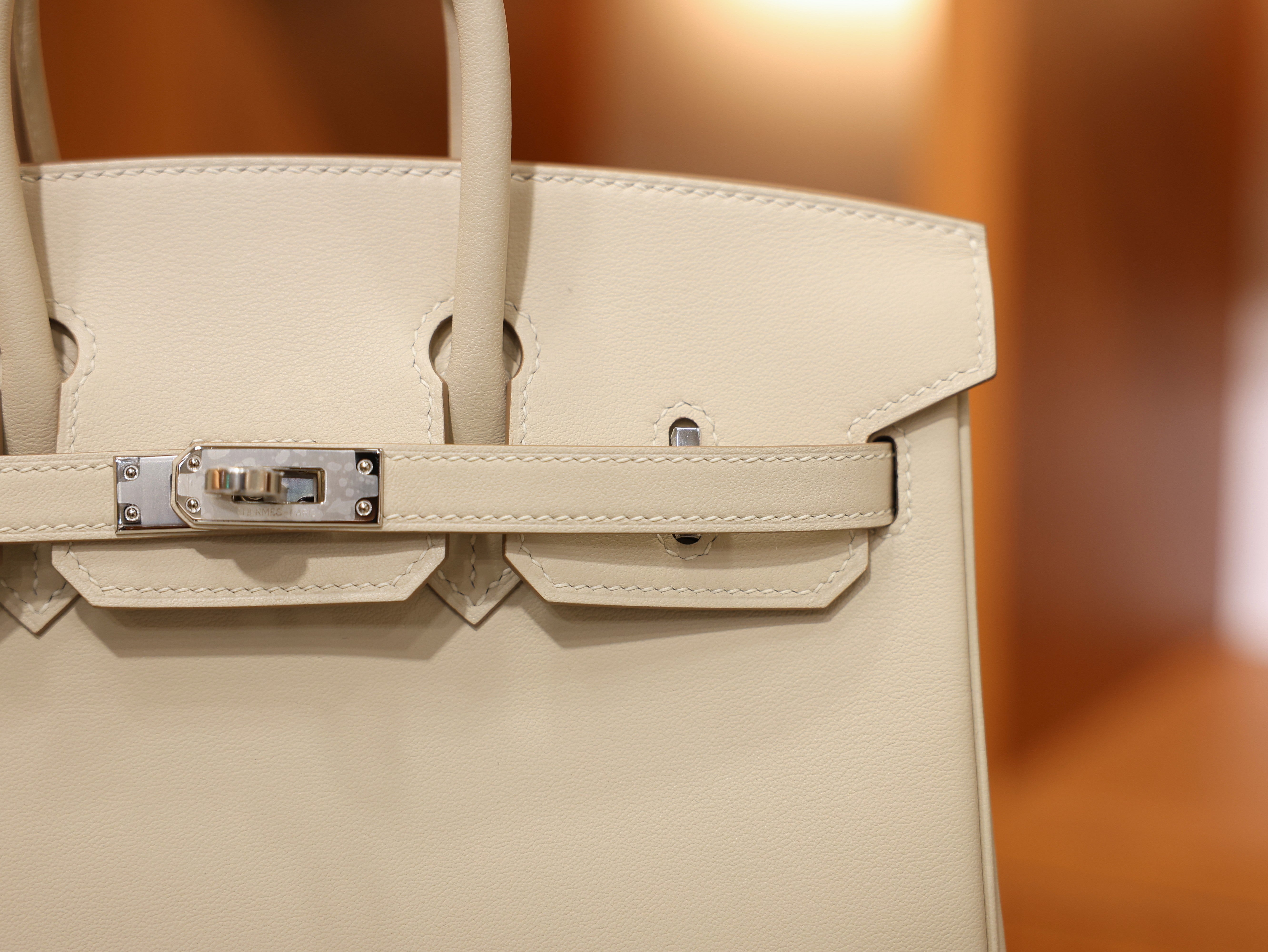 버킨 25 스위프트 끄레 은장