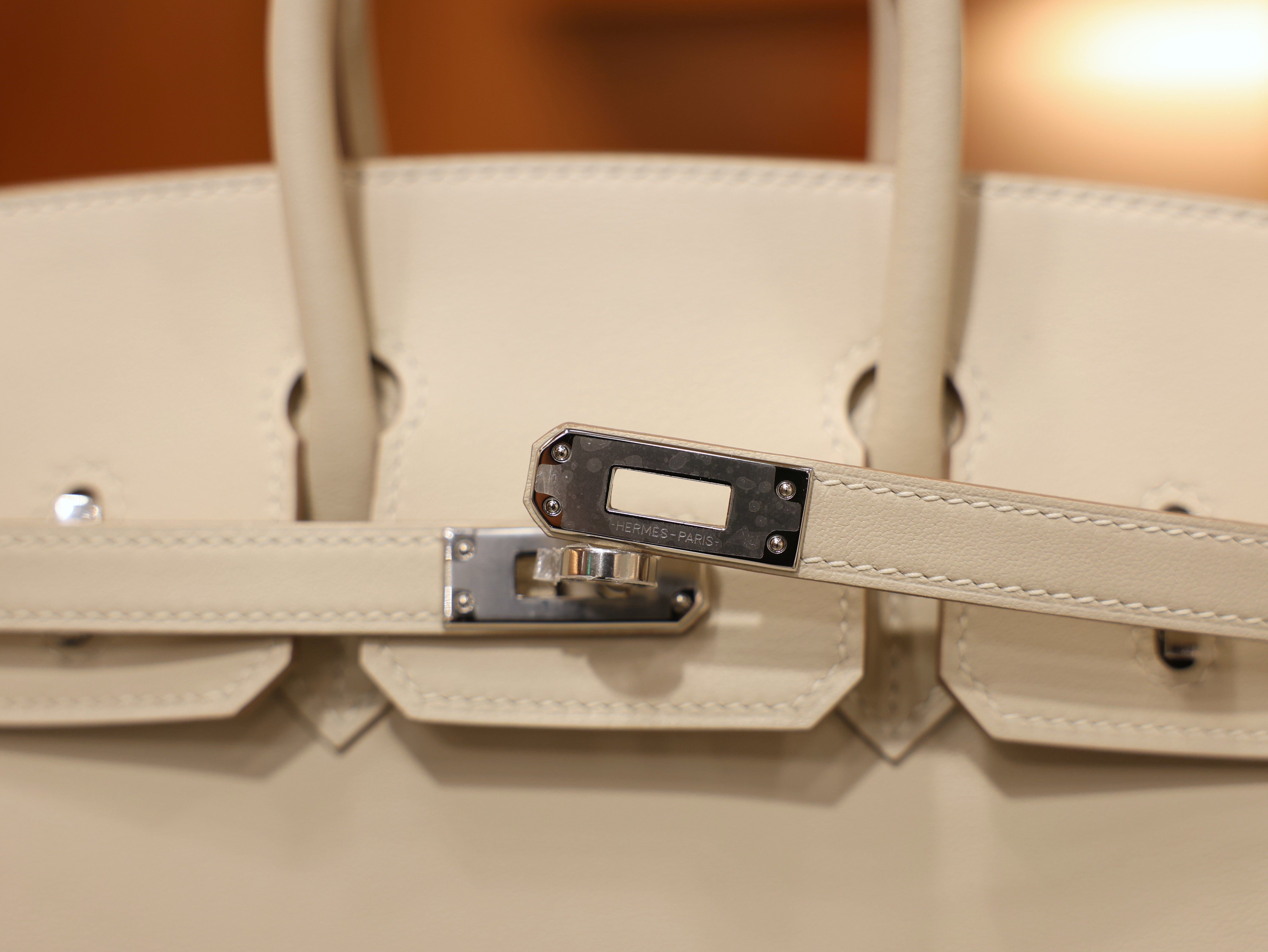 버킨 25 스위프트 끄레 은장