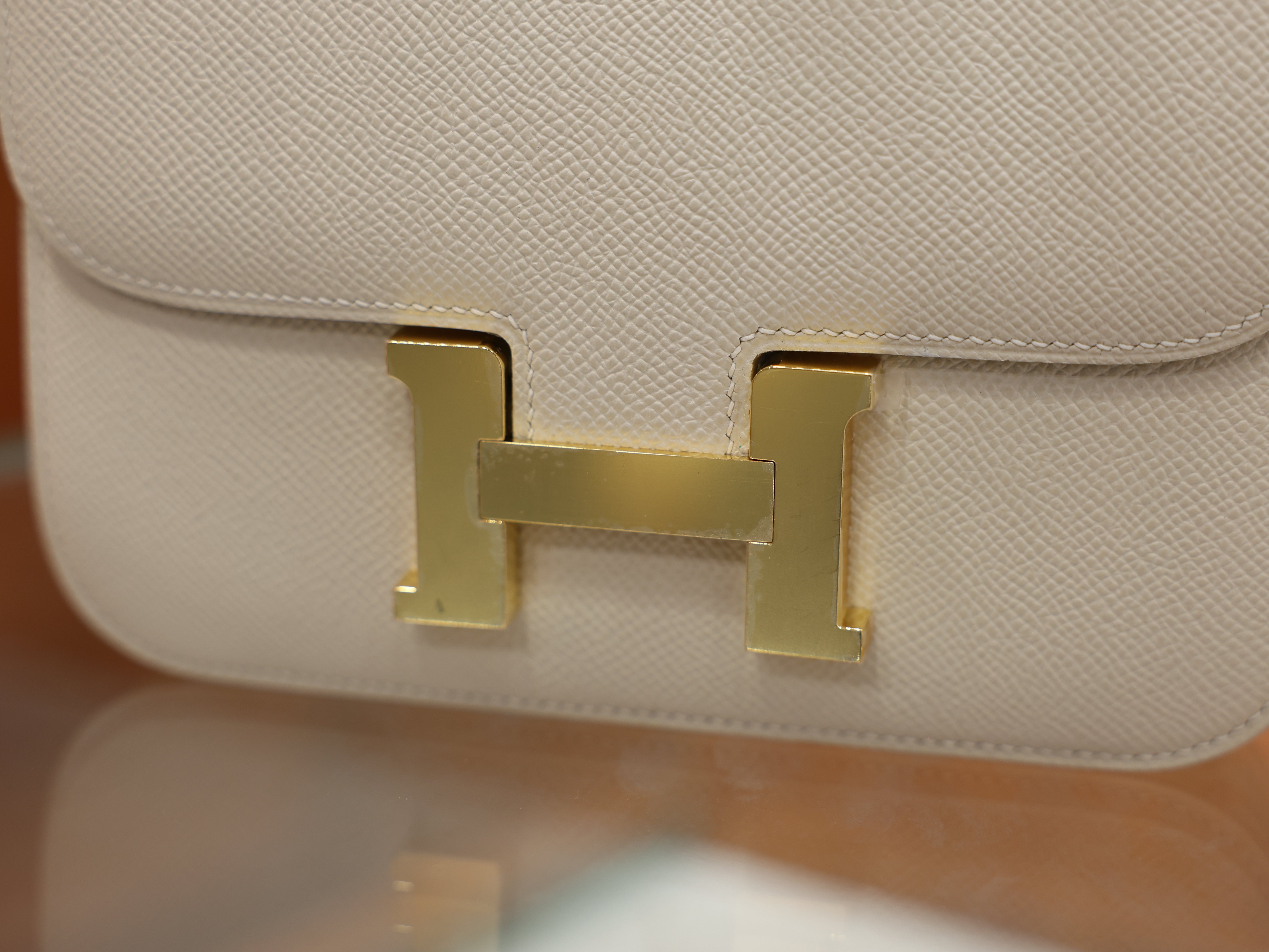 콘스탄스 18 앱송 끄레 금장