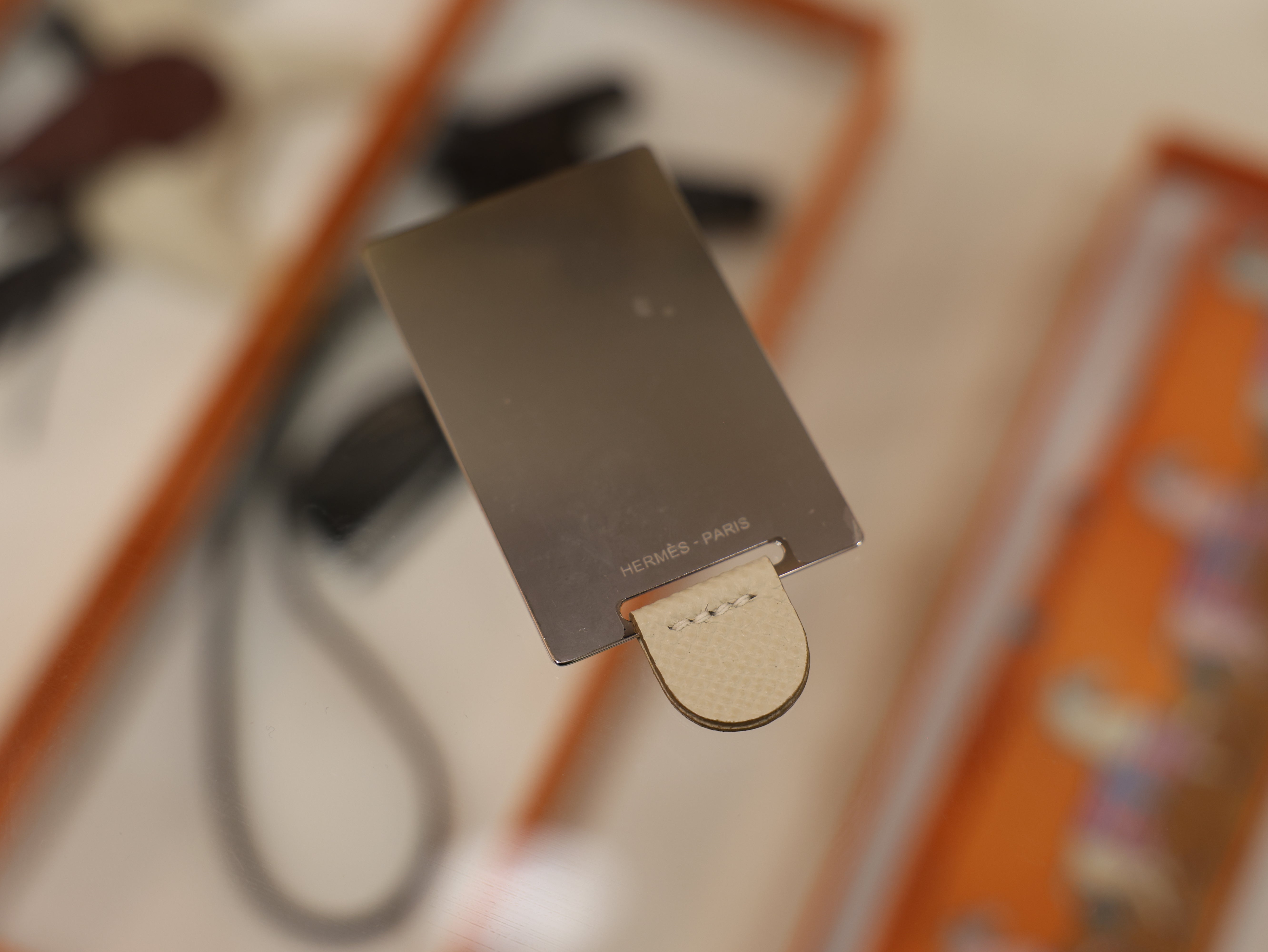 콘스탄스 18 앱송 끄레 금장