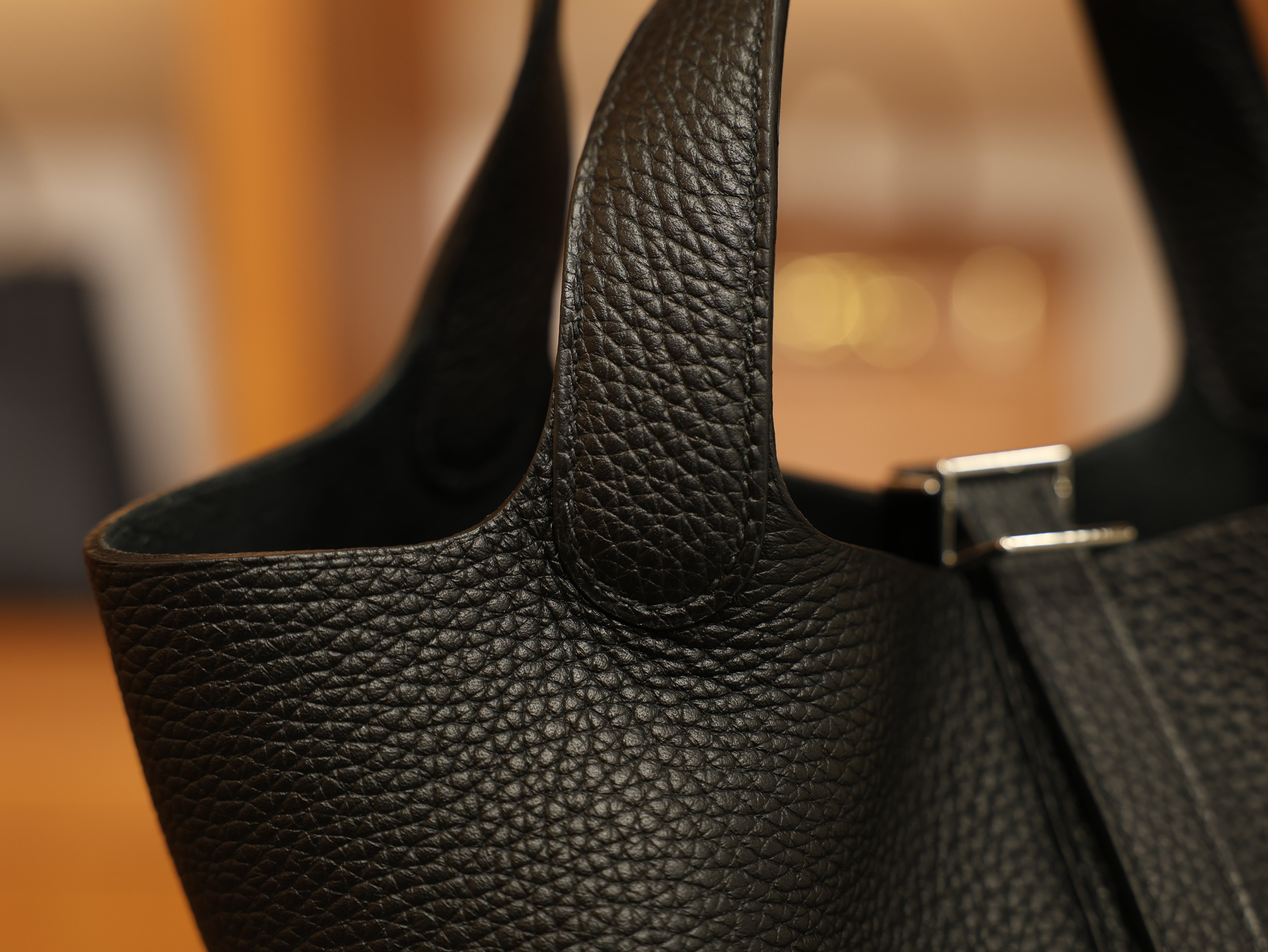 피코탄 18 끌레망스 블랙 은장