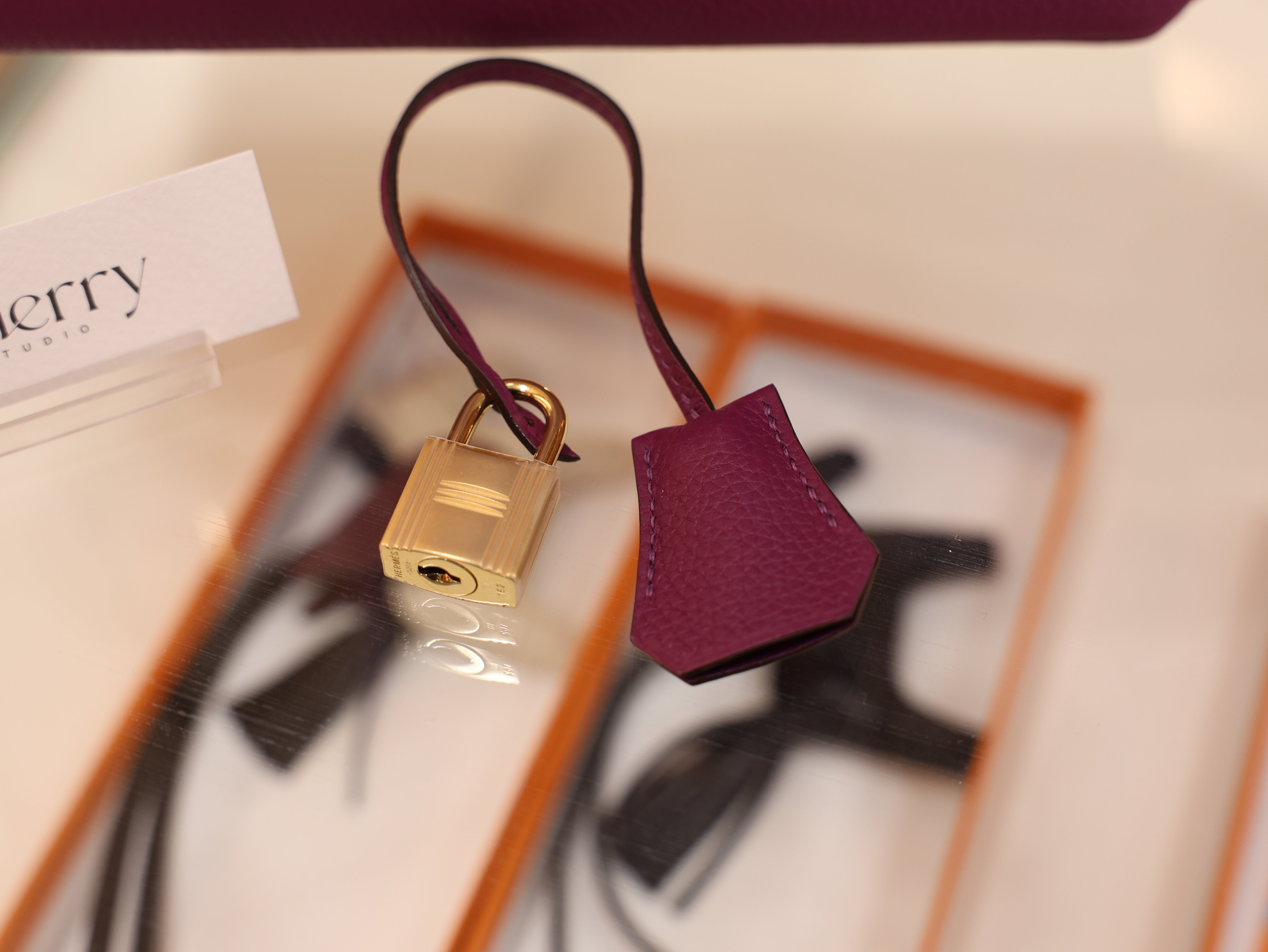 버킨 25 토고 아네모네 금장