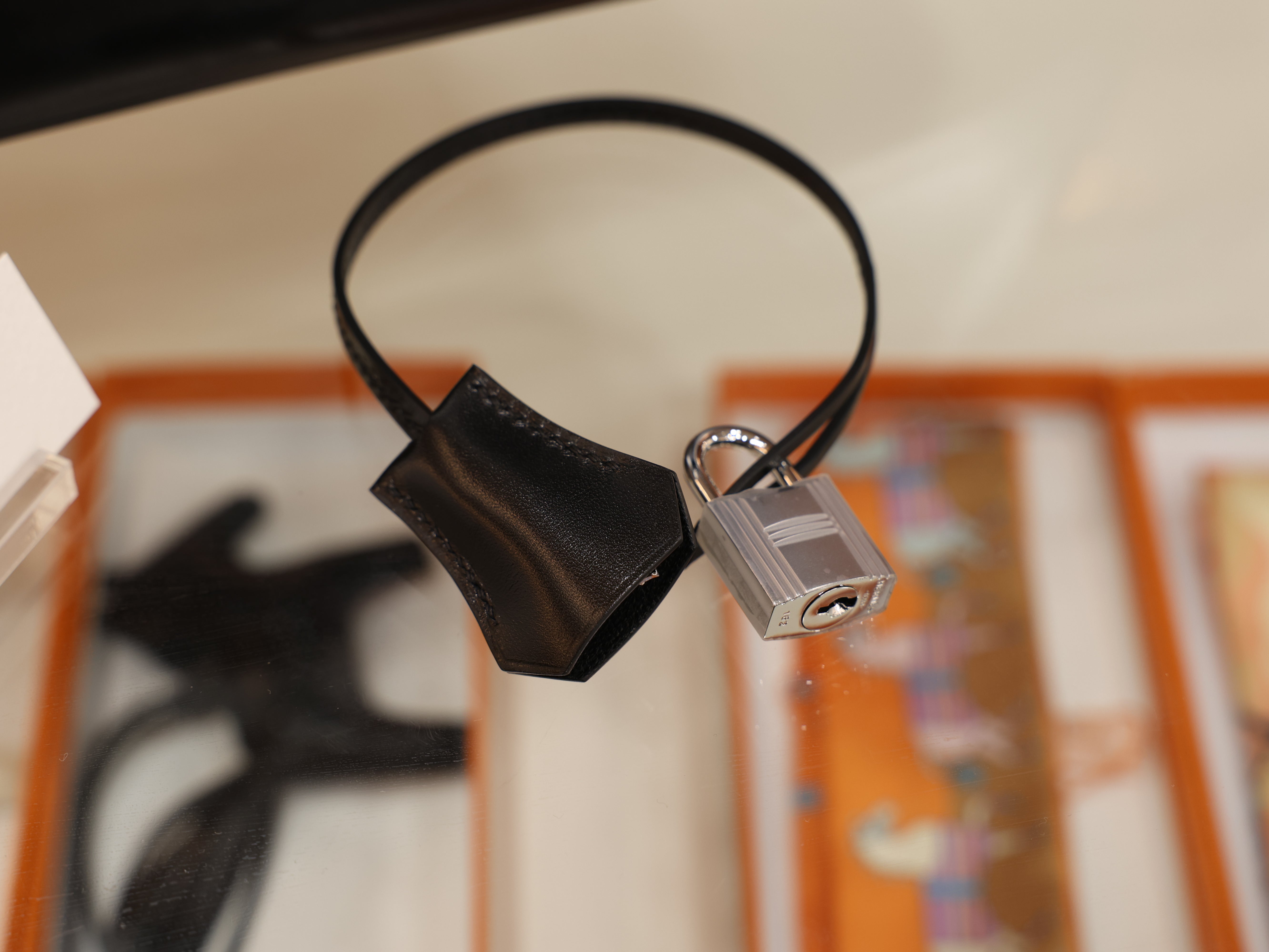 버킨 35 복스 르투르네 블랙 은장